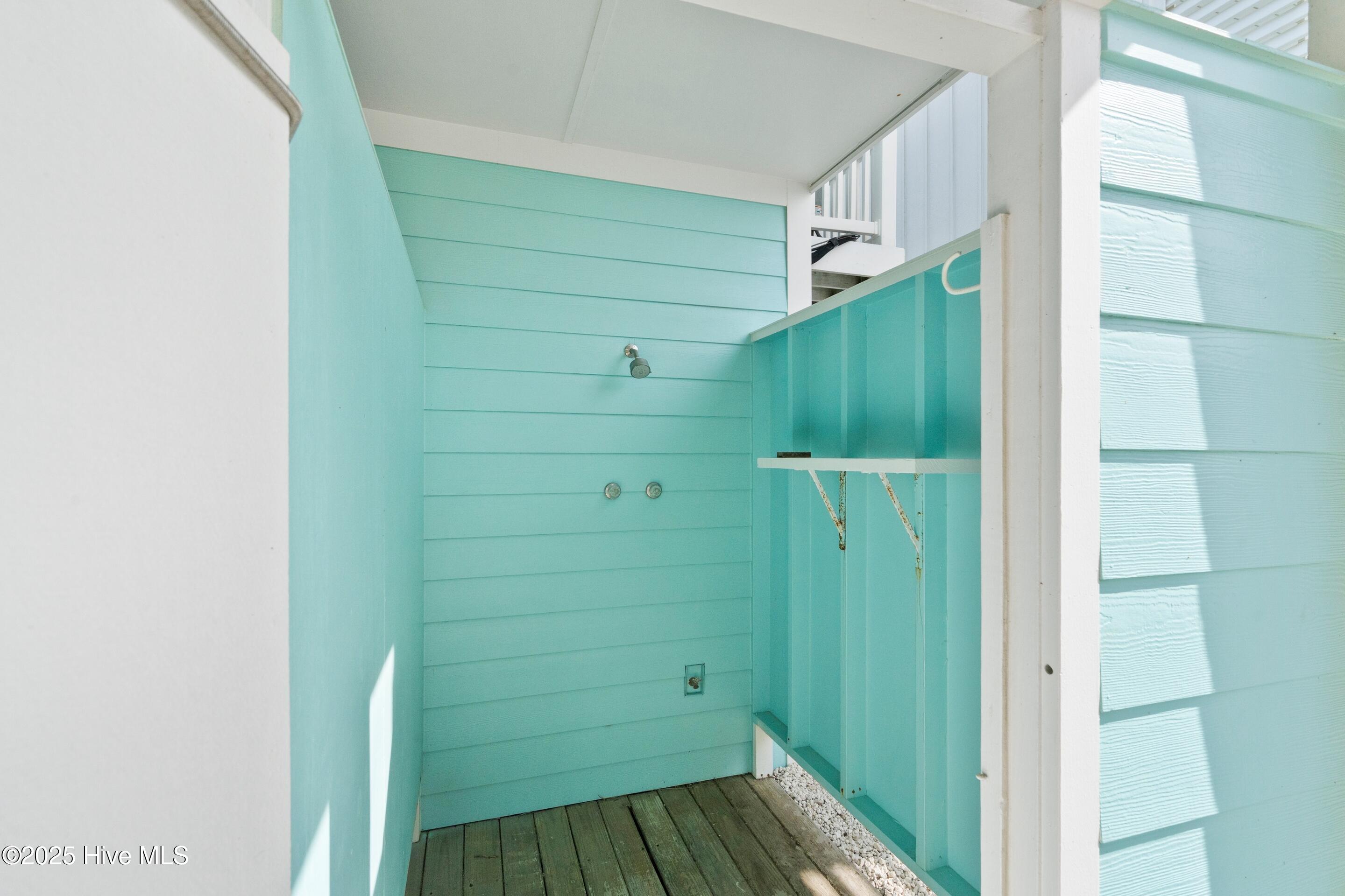 491 Ocean Boulevard W
