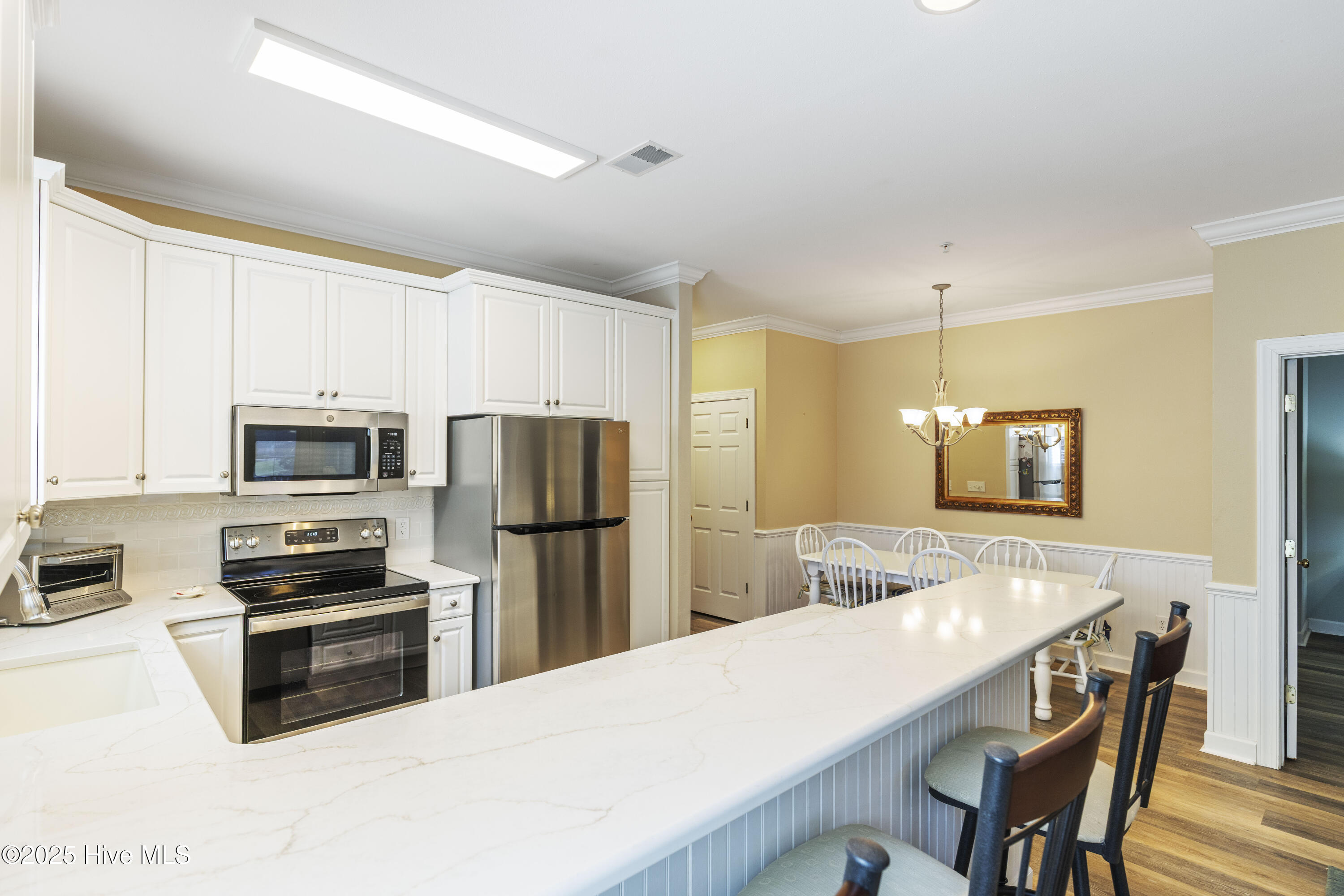 180 Clubhouse Road Apt 2