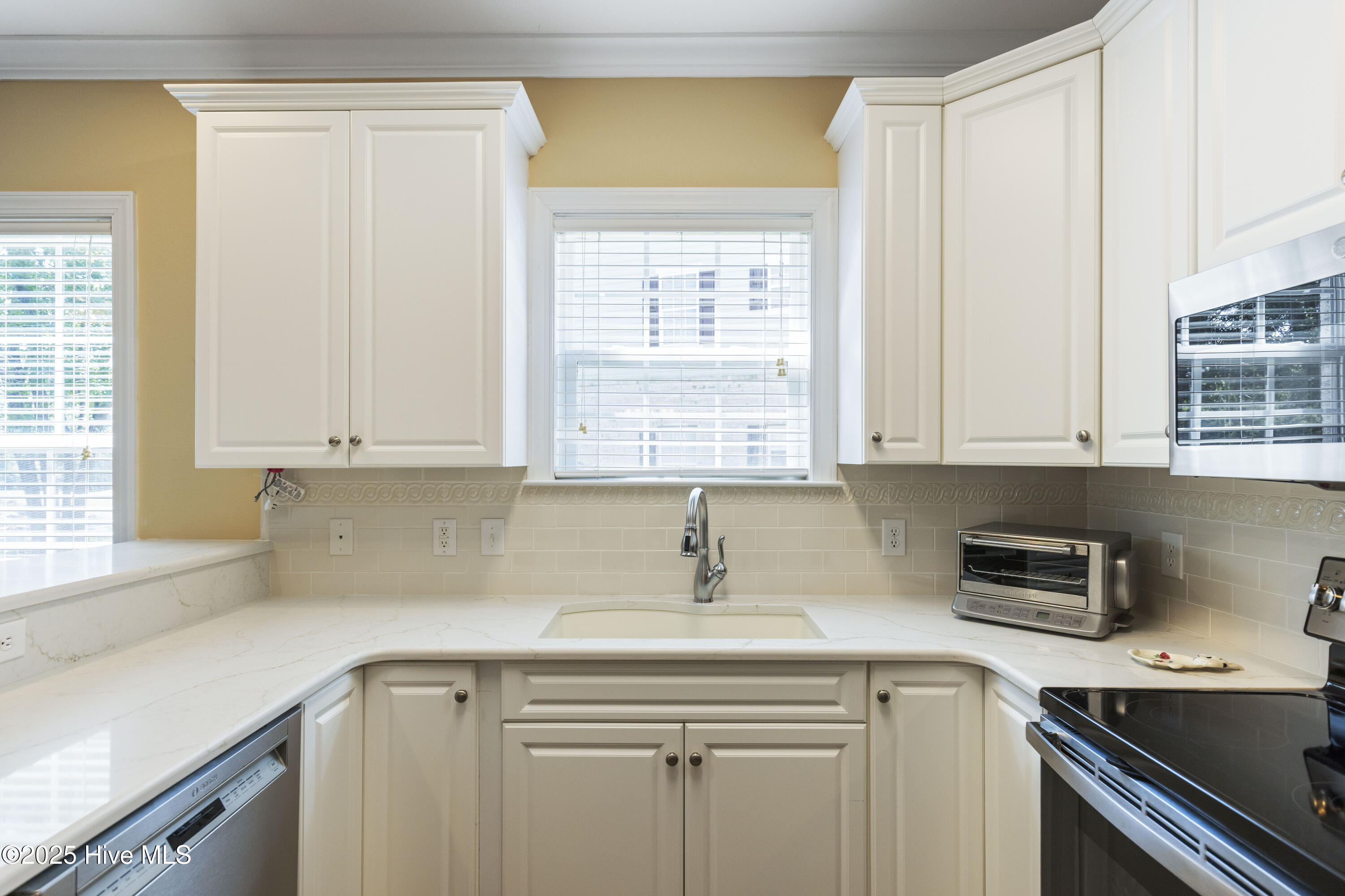 180 Clubhouse Road Apt 2