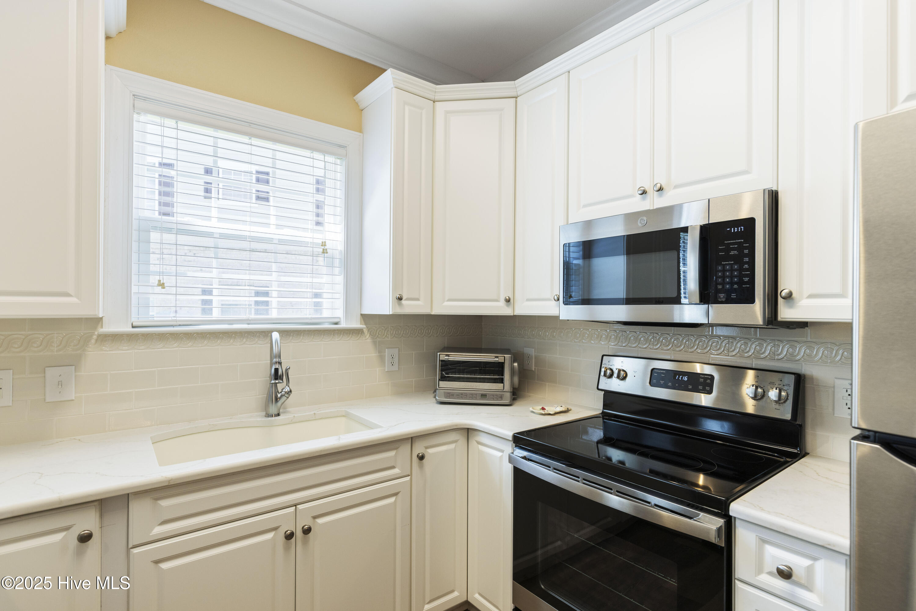 180 Clubhouse Road Apt 2