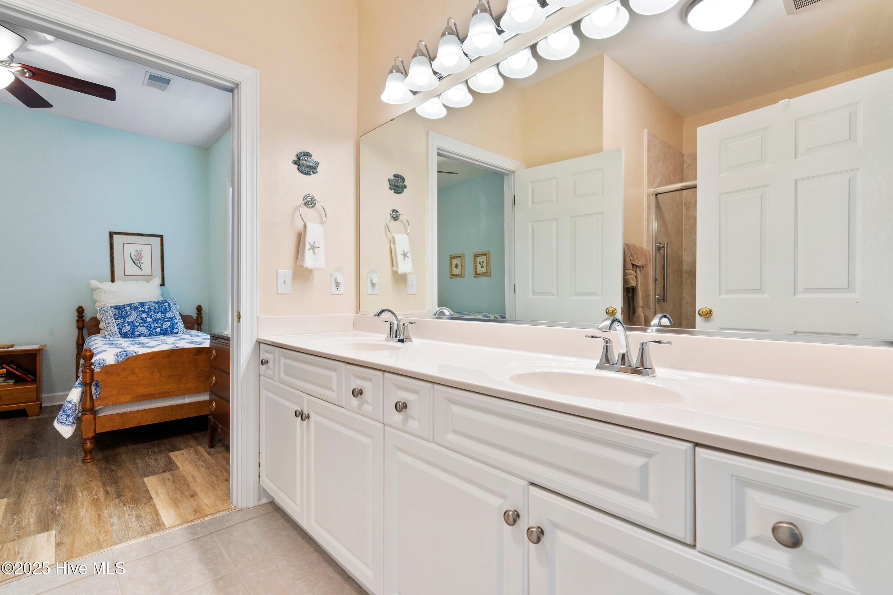 180 Clubhouse Road Apt 2
