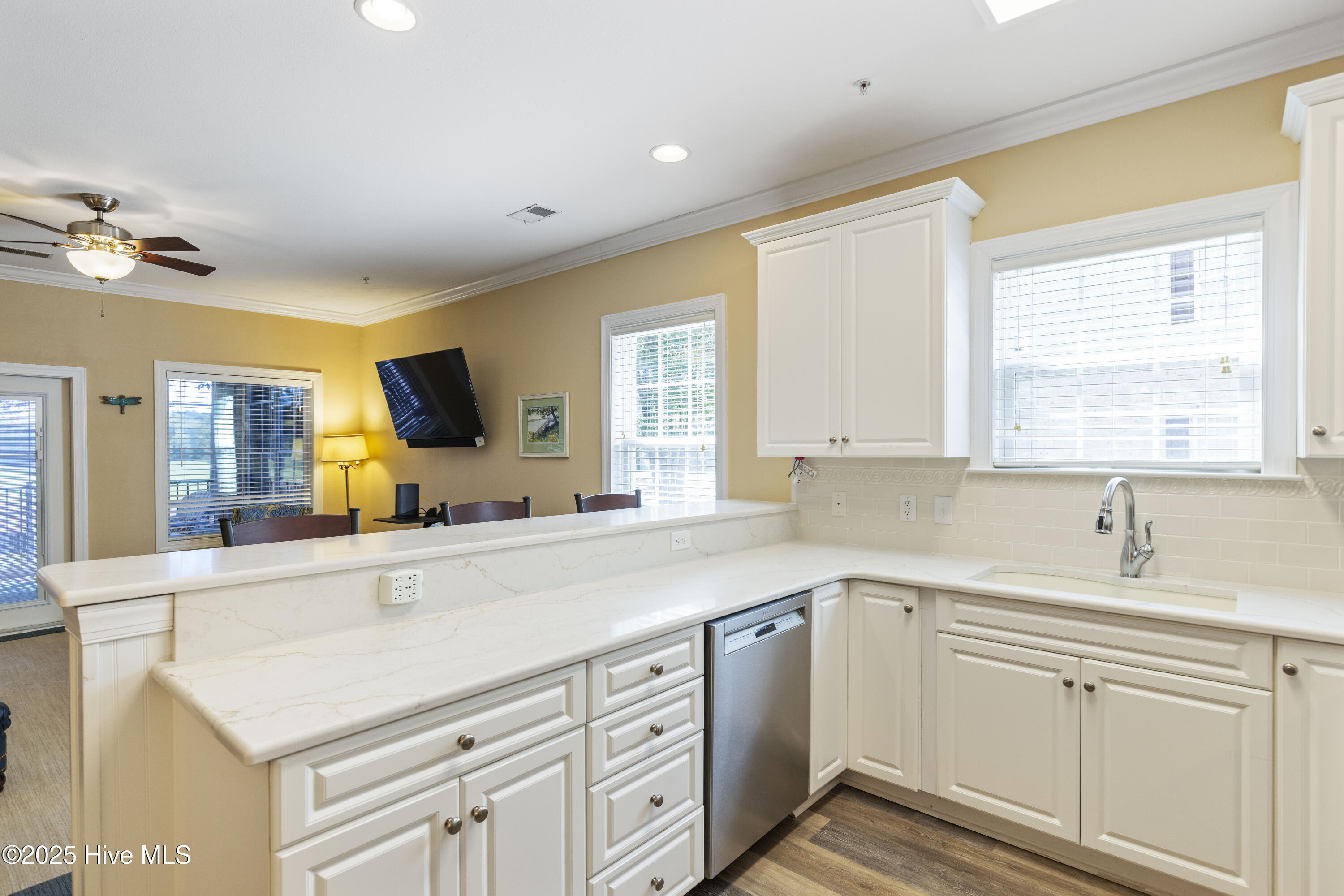 180 Clubhouse Road Apt 2