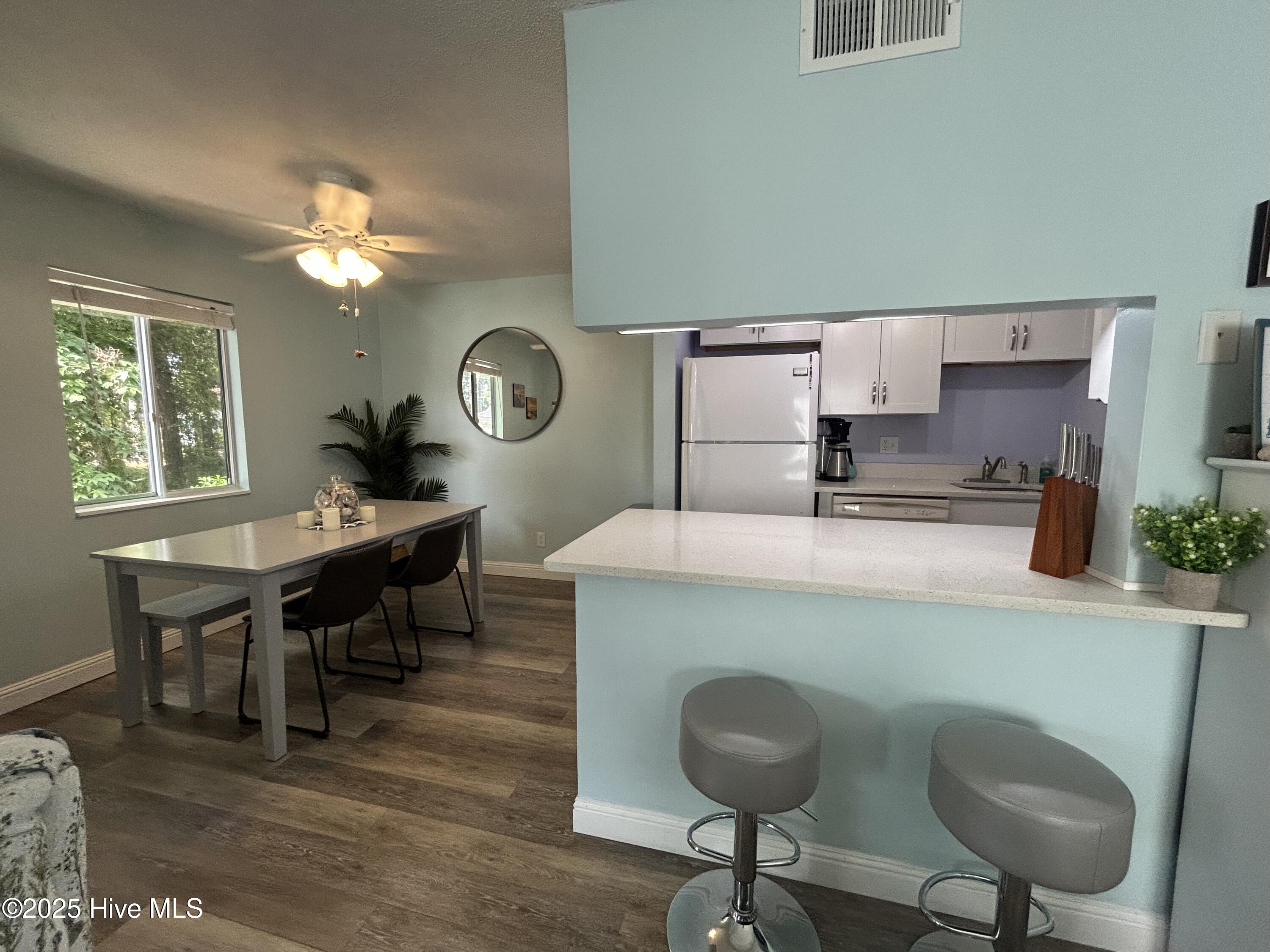 10172 Beach Drive SW Unit 2106