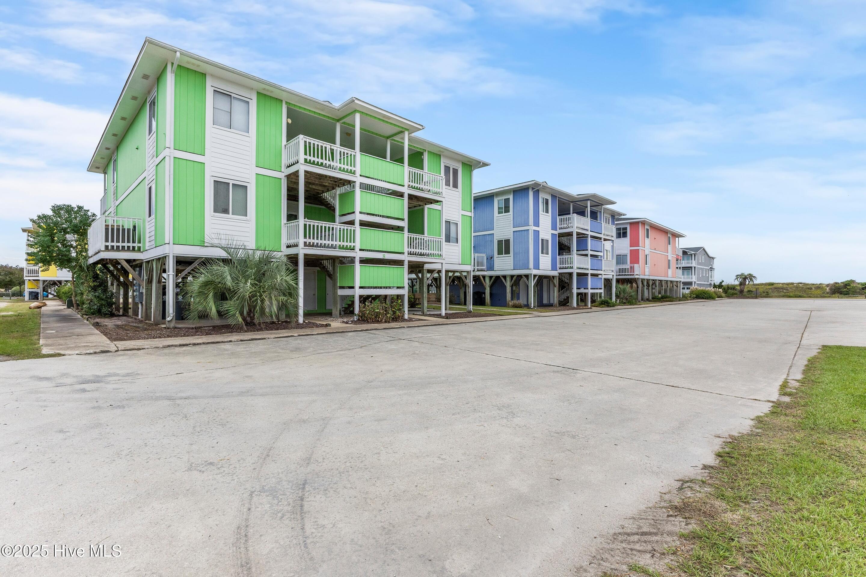 1068 Ocean Boulevard W # 8b
