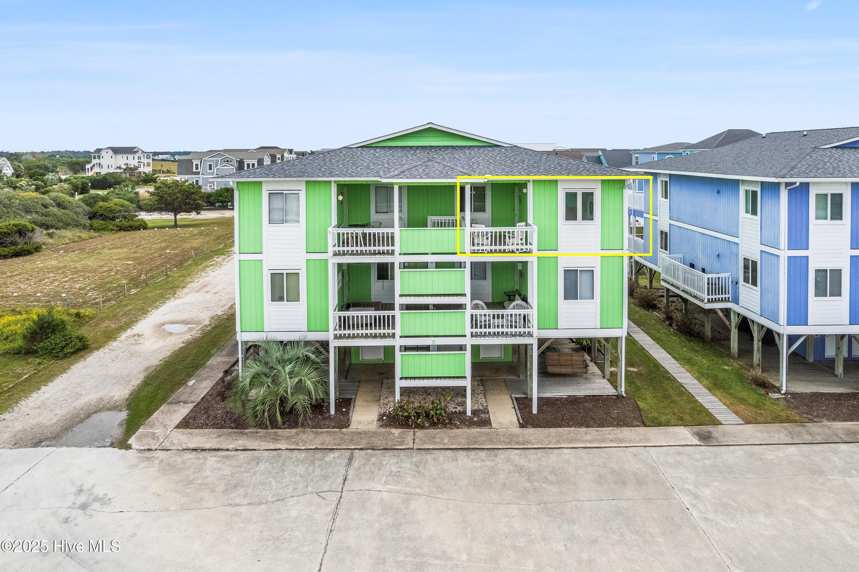 1068 Ocean Boulevard W # 8b