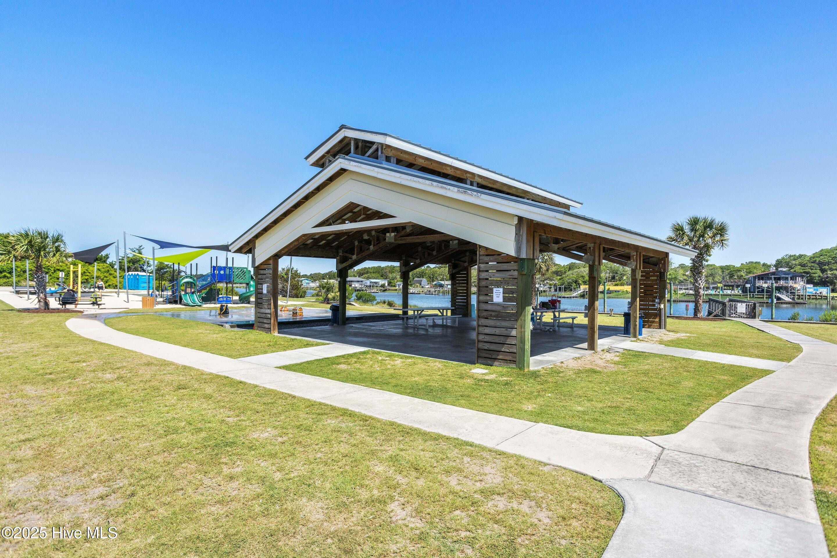 1068 Ocean Boulevard W # 8b