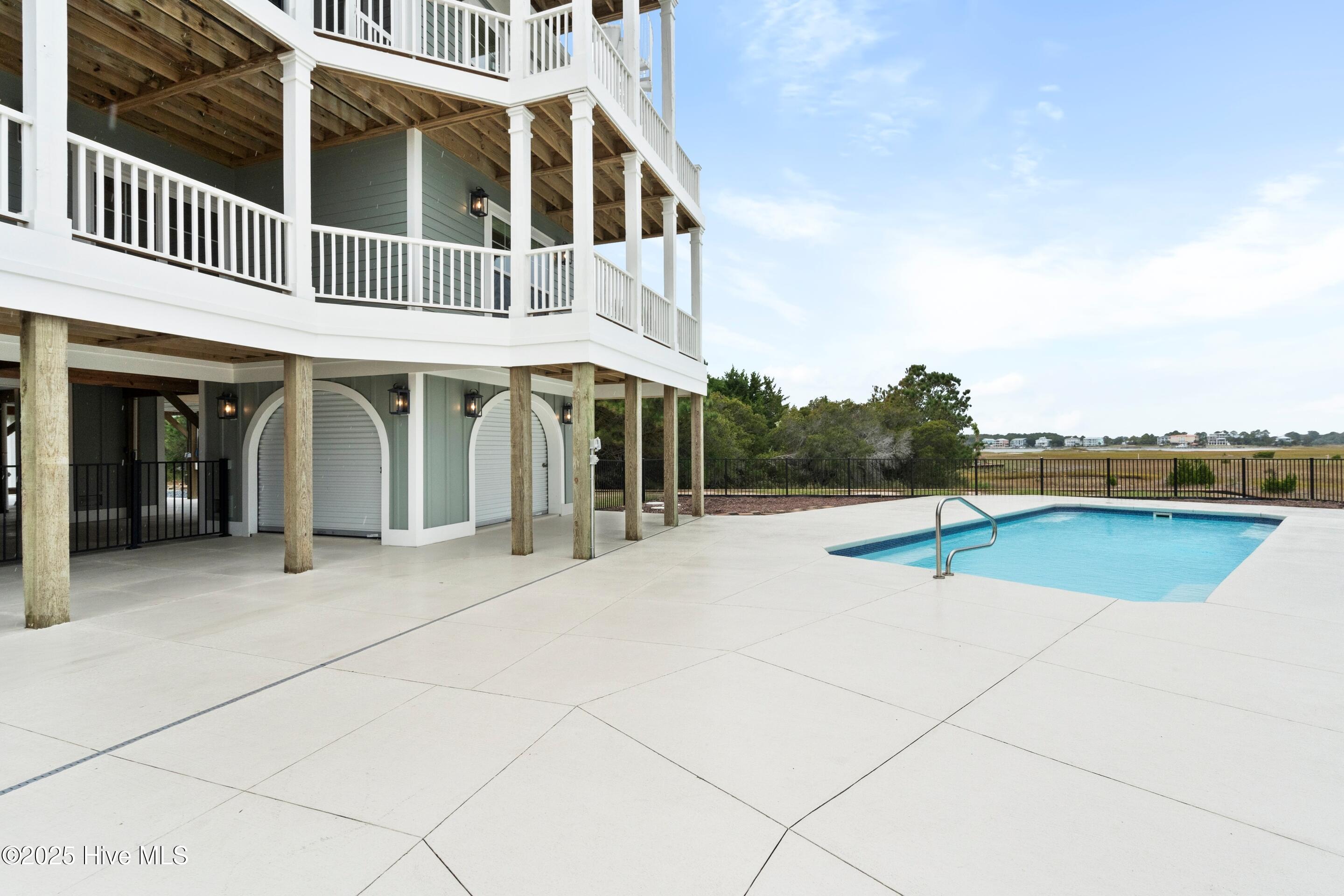 1354 Ocean Boulevard W