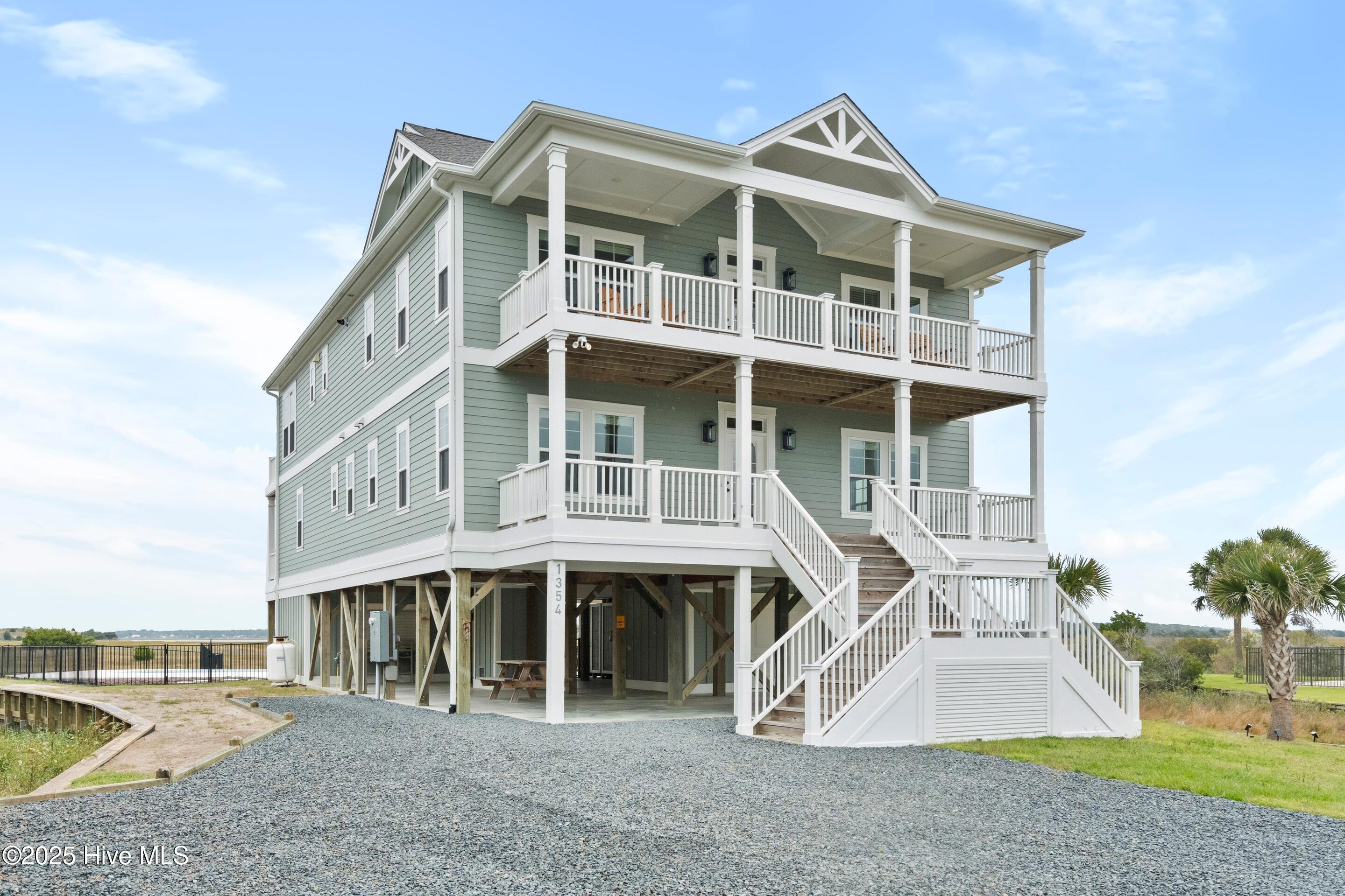 1354 Ocean Boulevard W