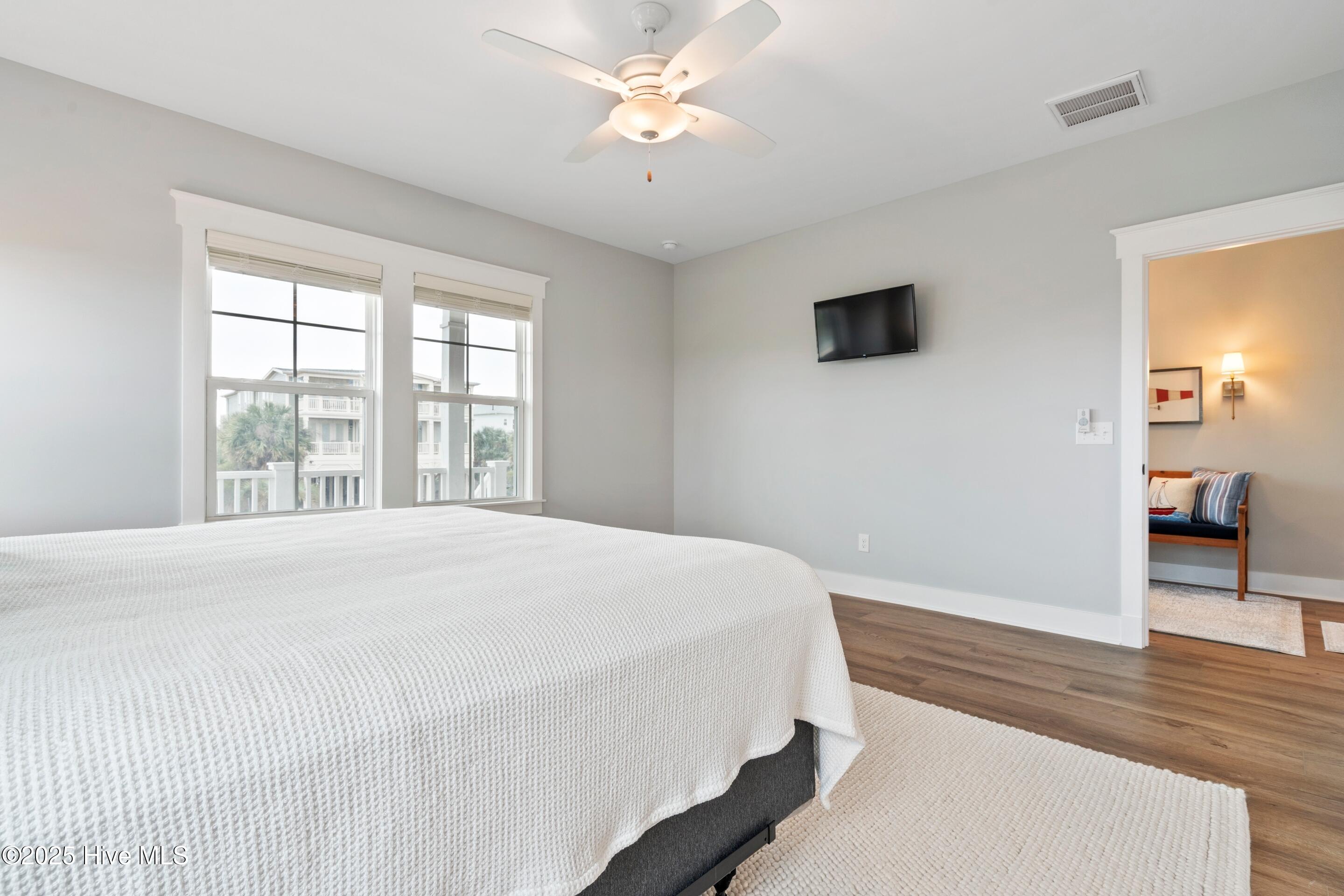 1354 Ocean Boulevard W