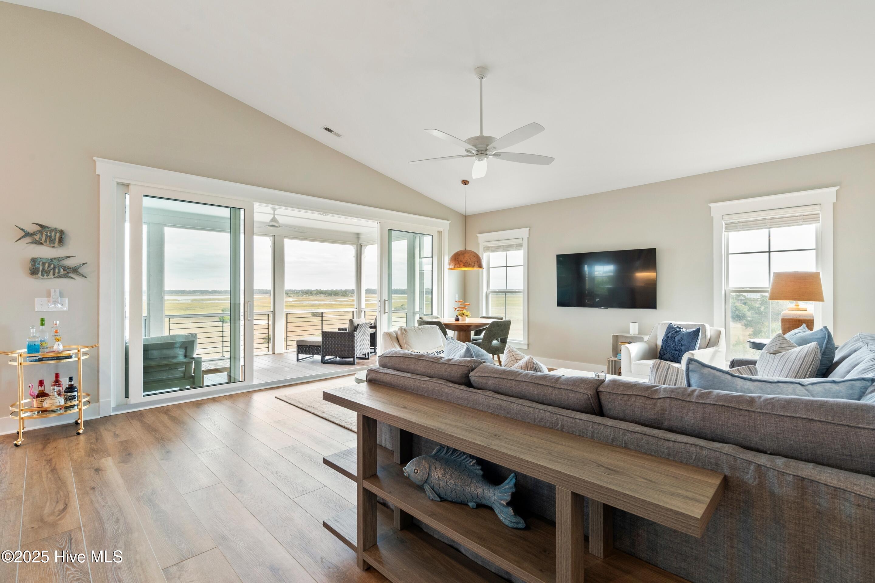 1354 Ocean Boulevard W
