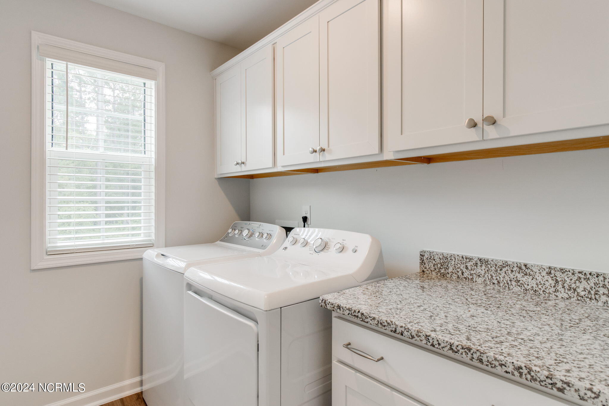 197 Mayflower Drive NW 31