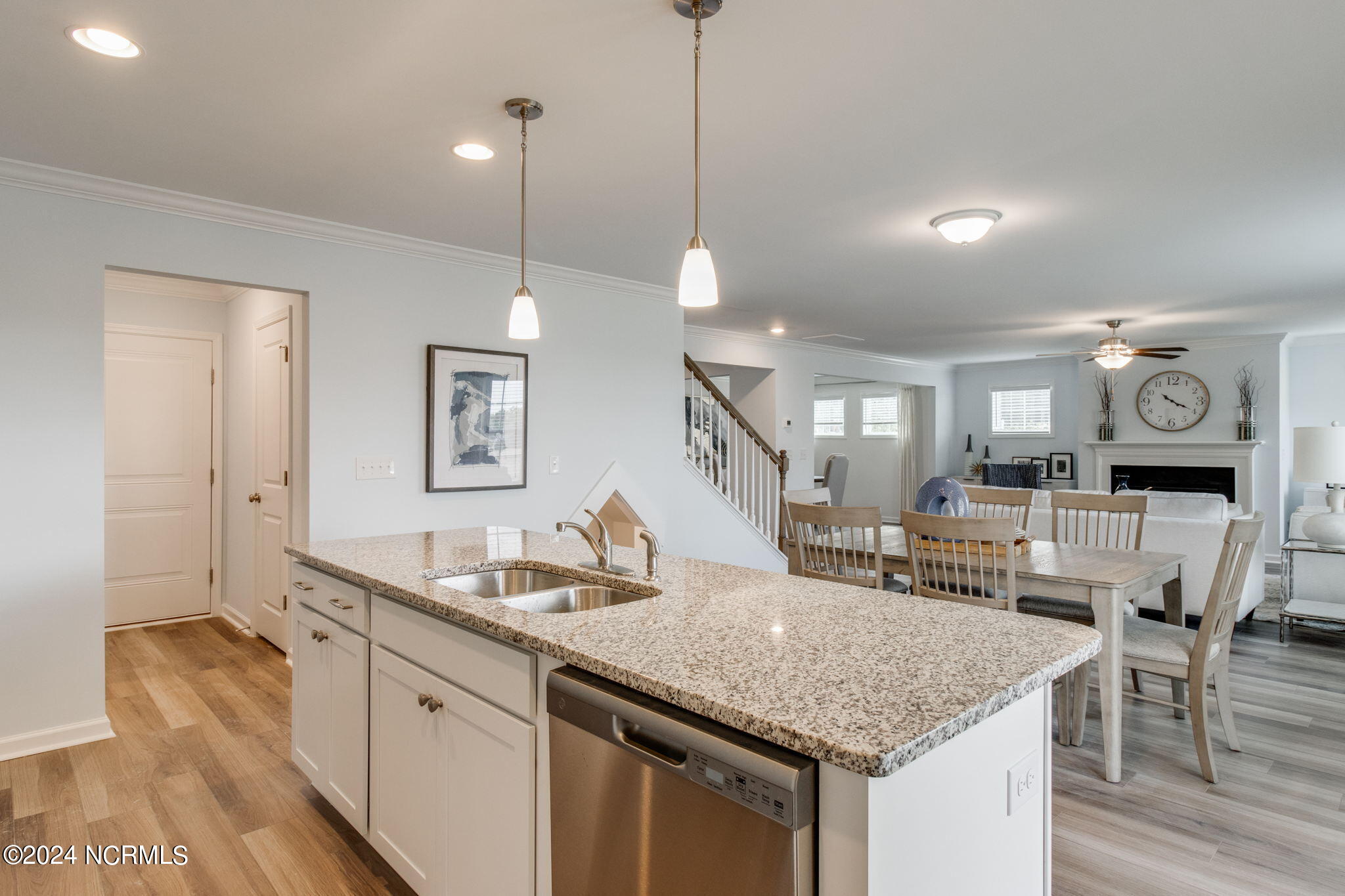 197 Mayflower Drive NW 31