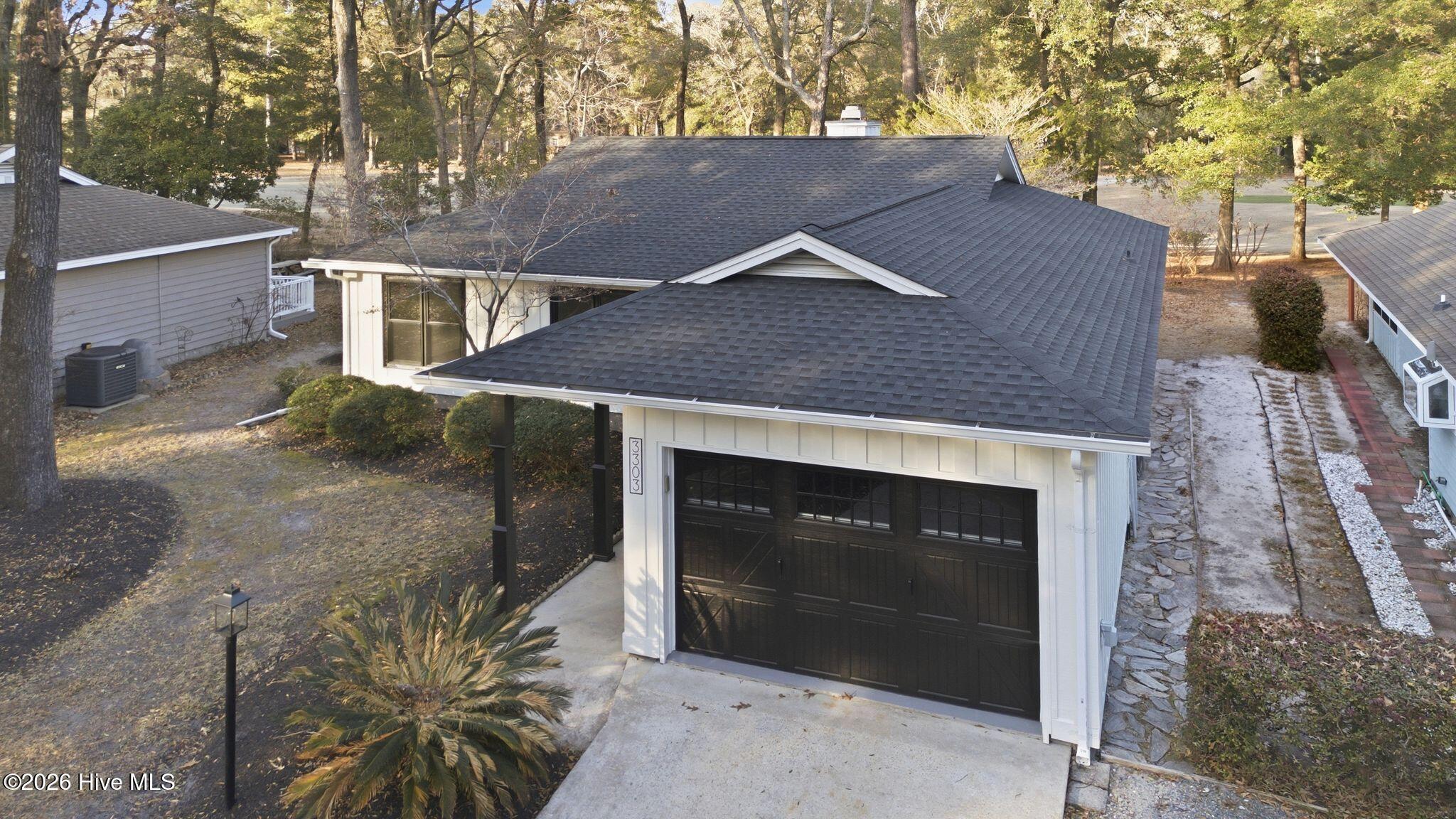 3303 Marsh View Drive SW