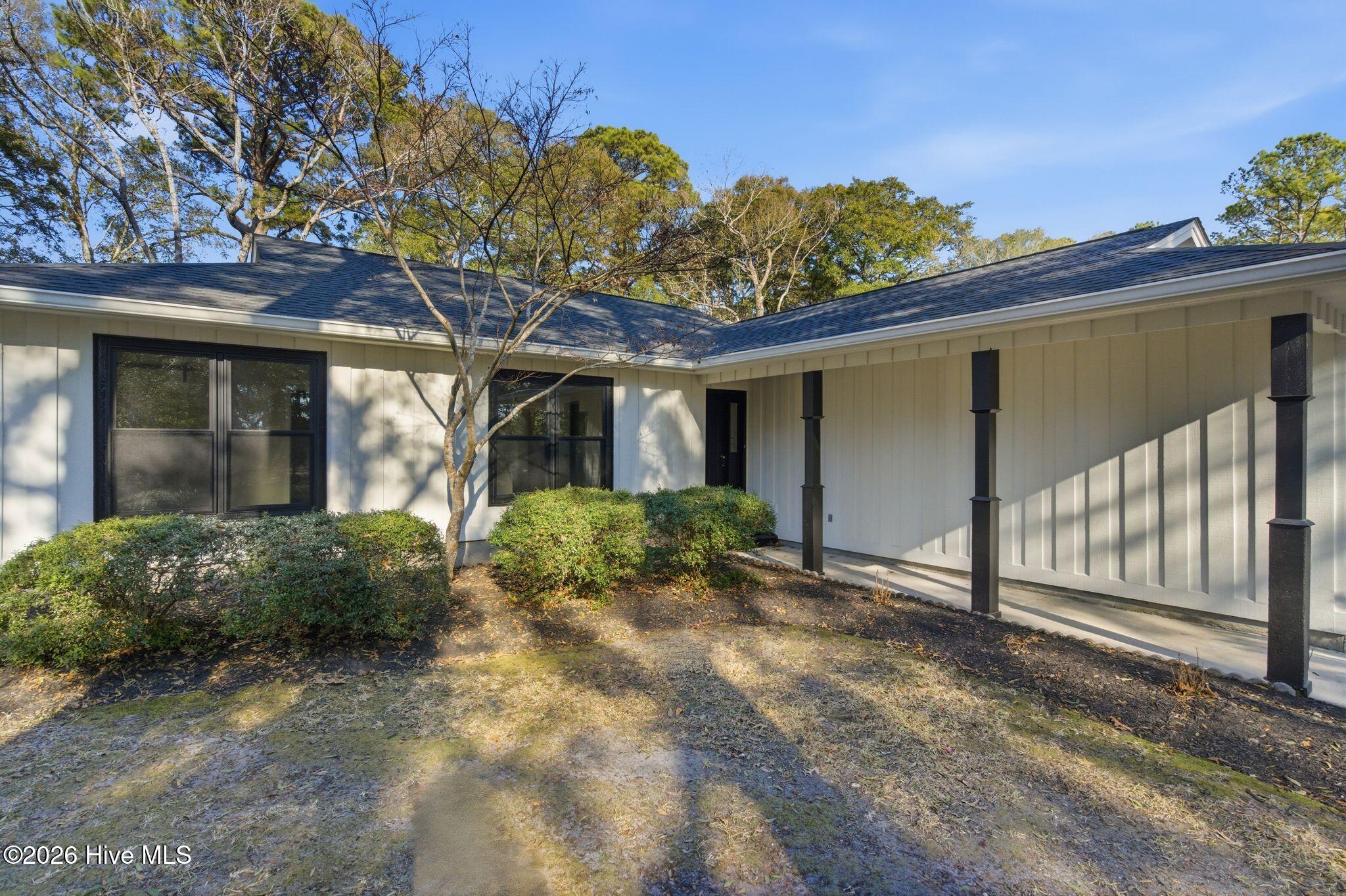 3303 Marsh View Drive SW