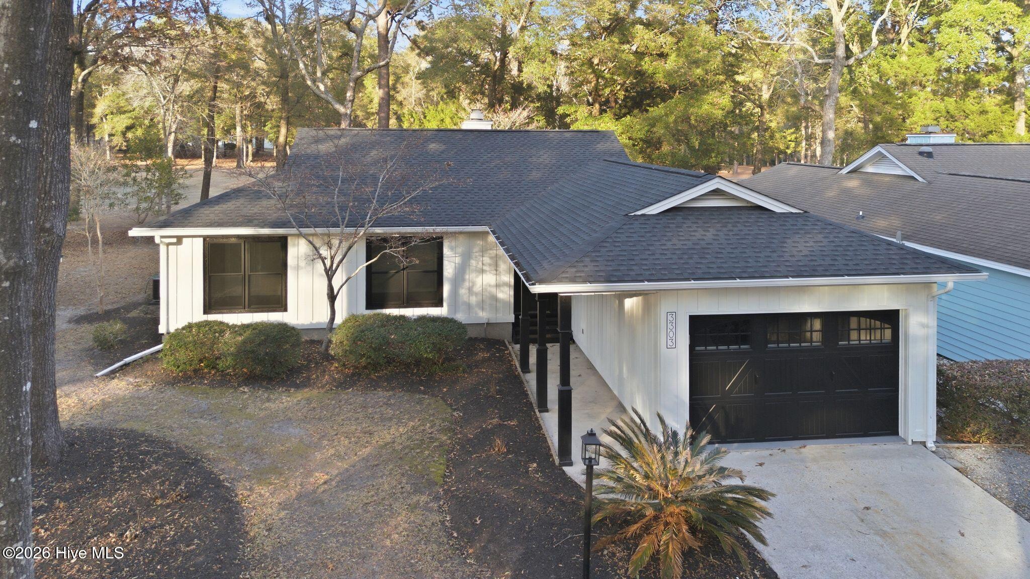 3303 Marsh View Drive SW