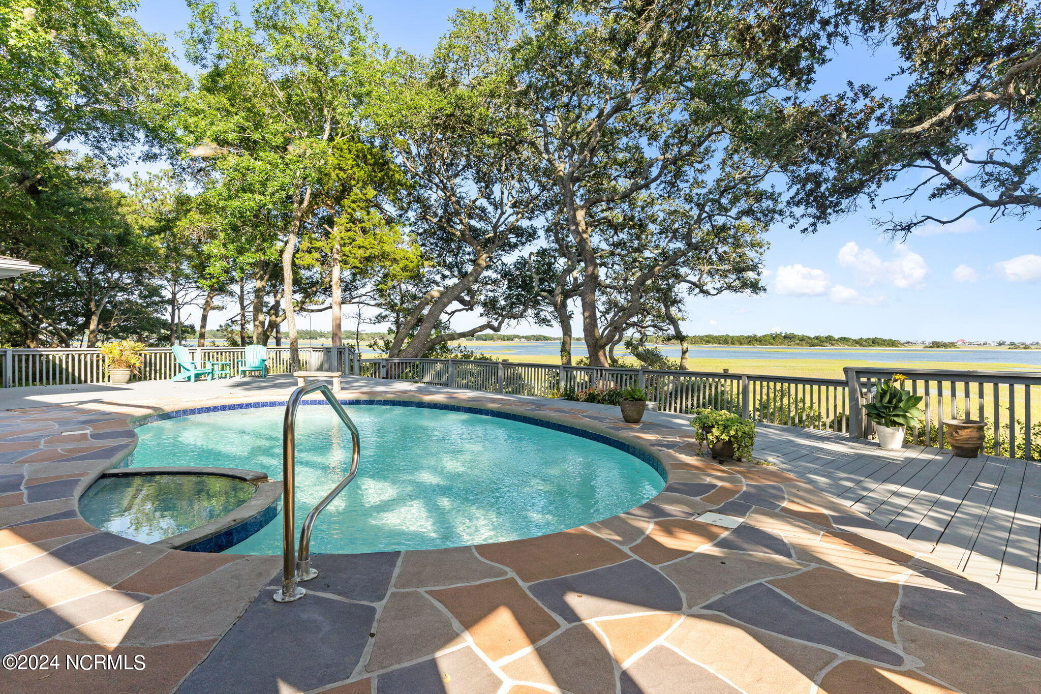 3347 Channelside Drive SW
