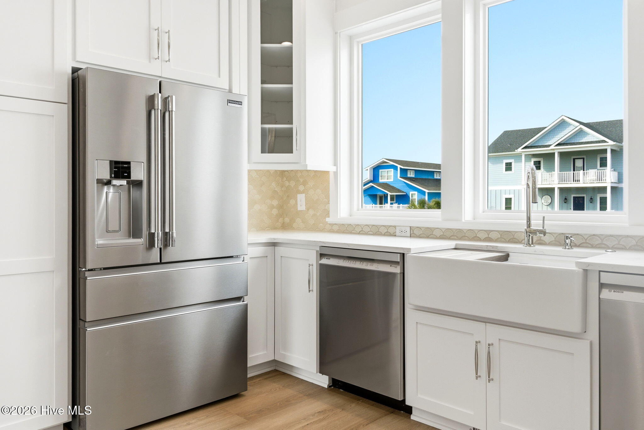 543 Ocean Boulevard W