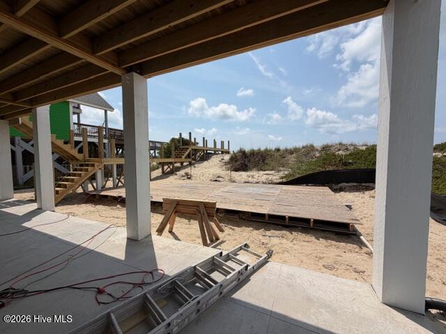543 Ocean Boulevard W