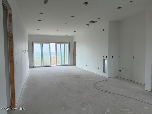 543 Ocean Boulevard W