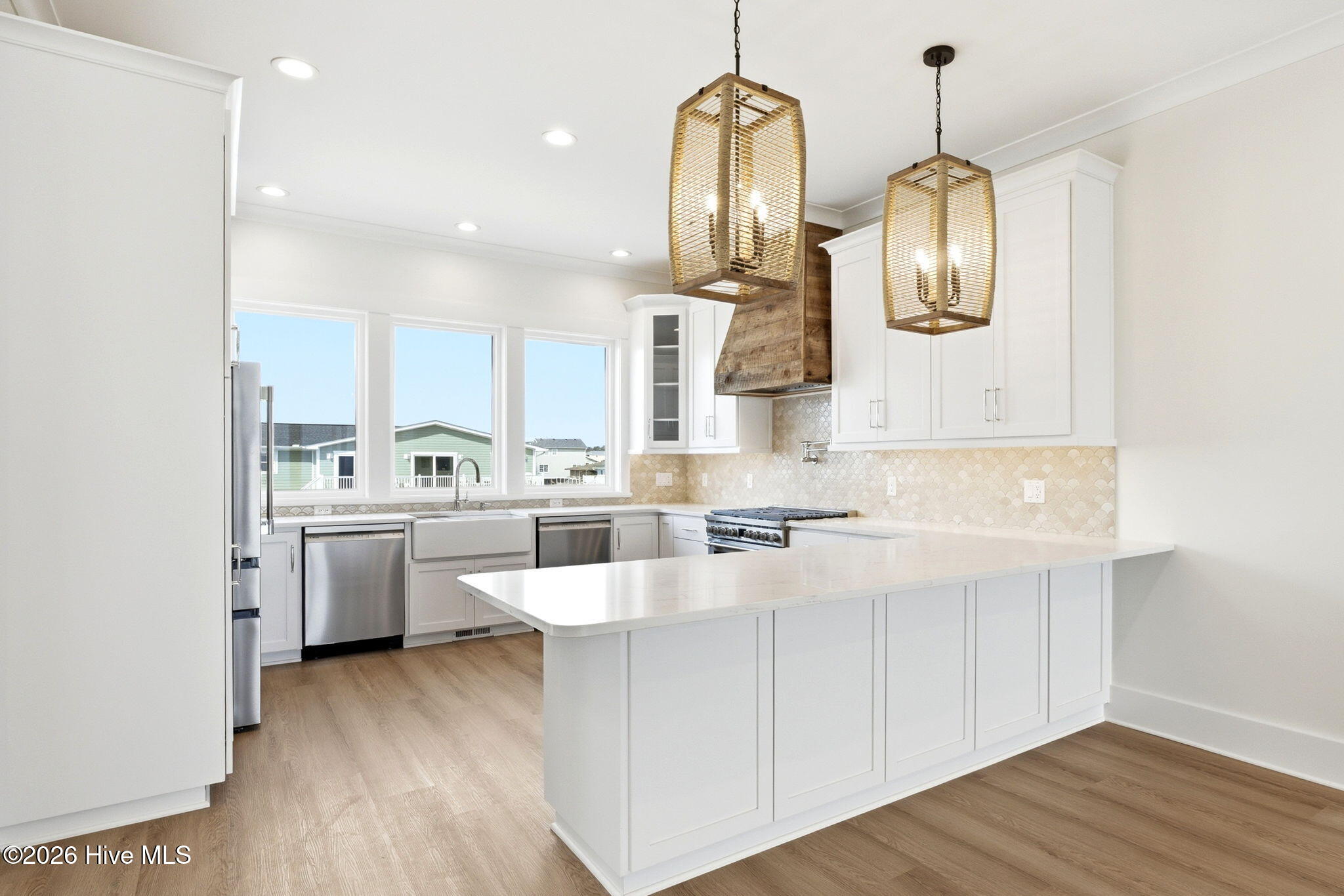 543 Ocean Boulevard W