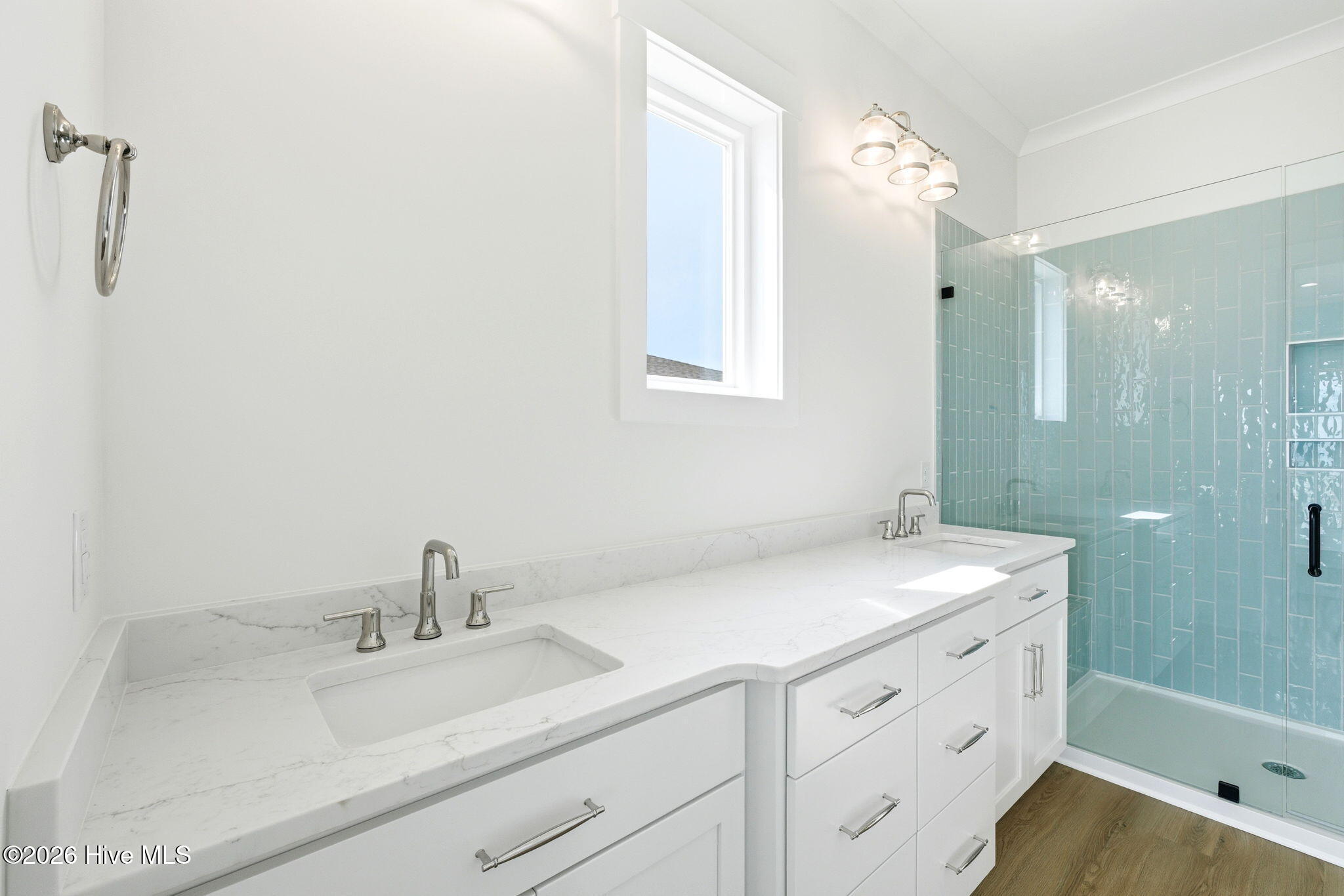 787 Ocean Boulevard W