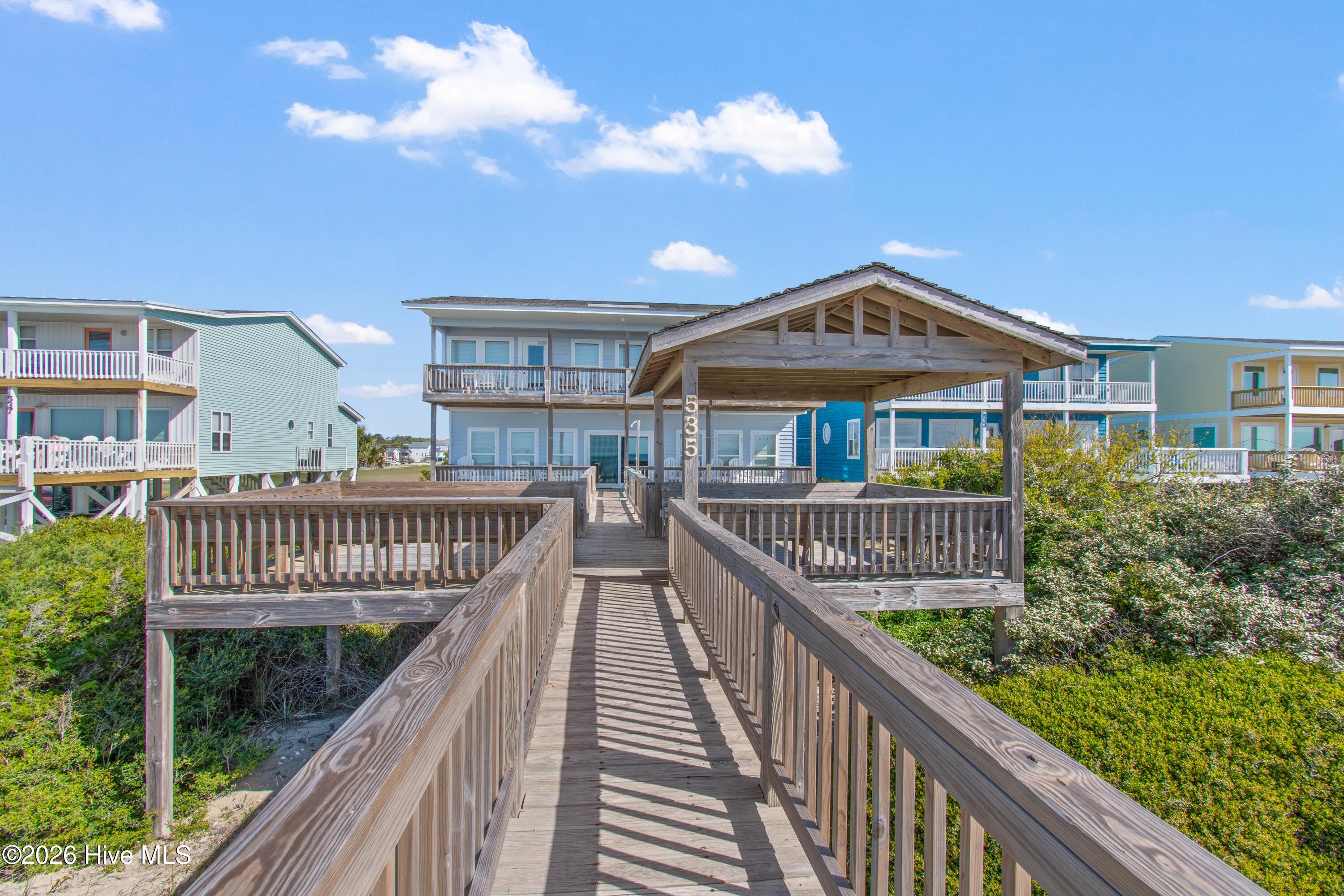 535 Ocean Boulevard W