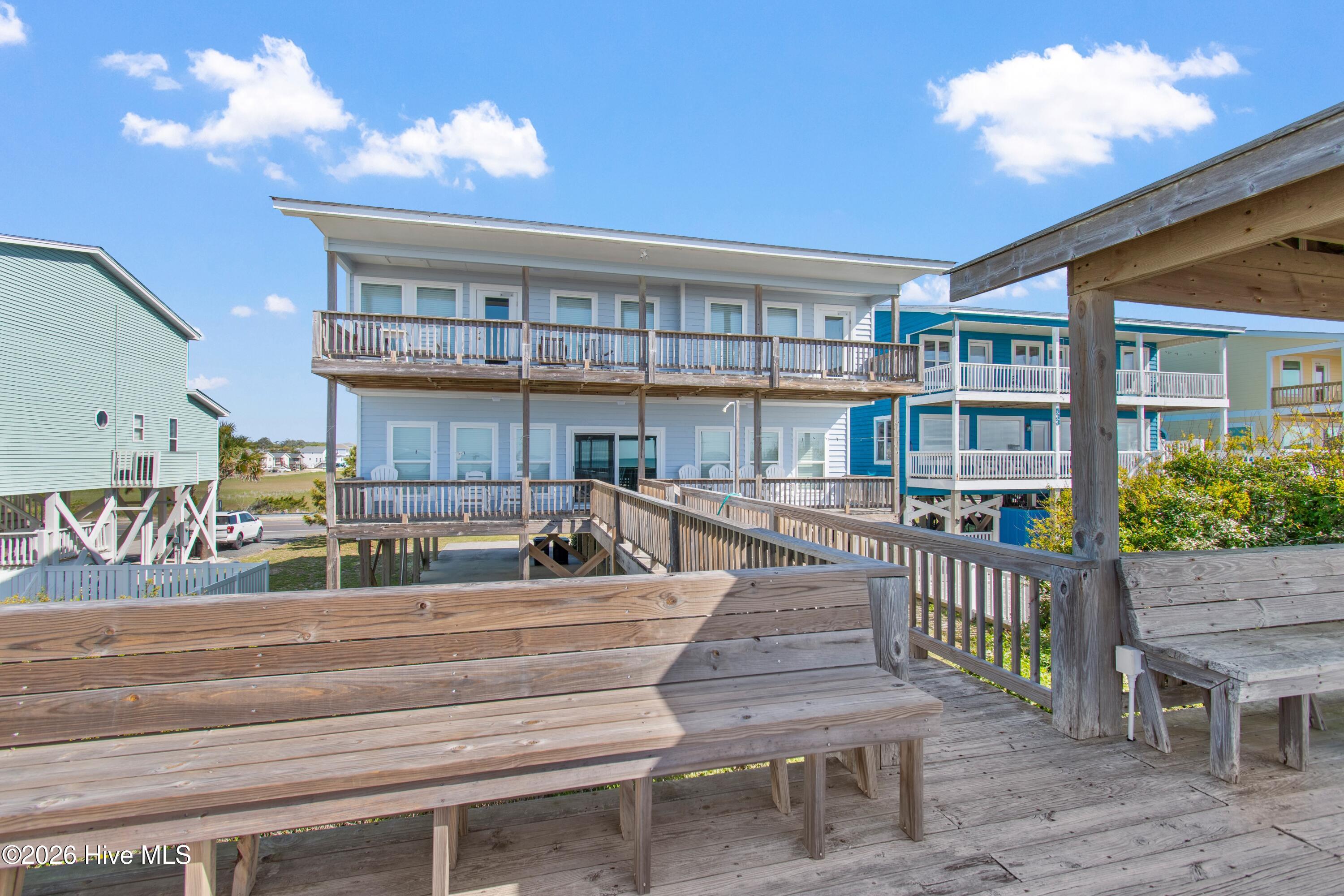 535 Ocean Boulevard W