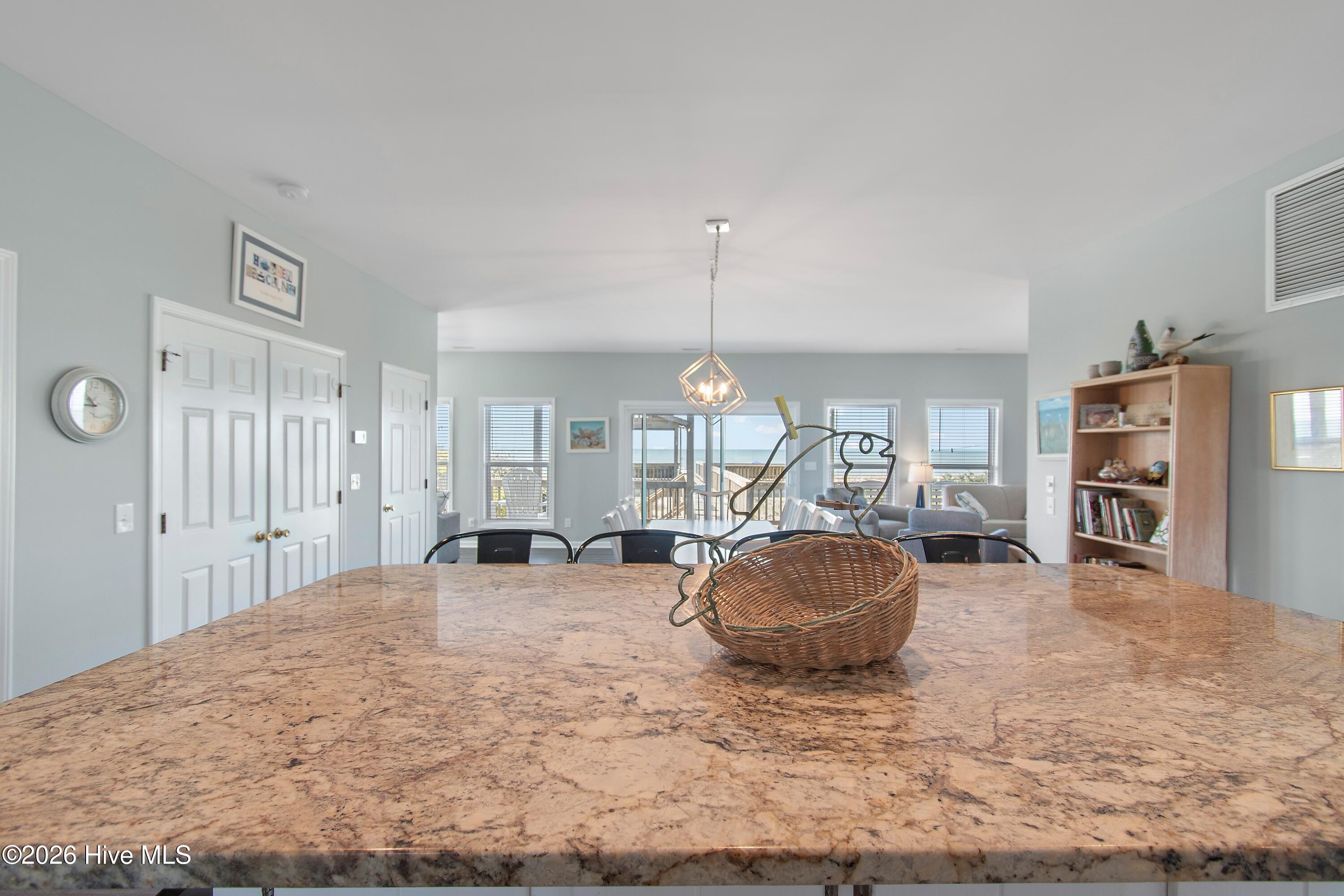 535 Ocean Boulevard W