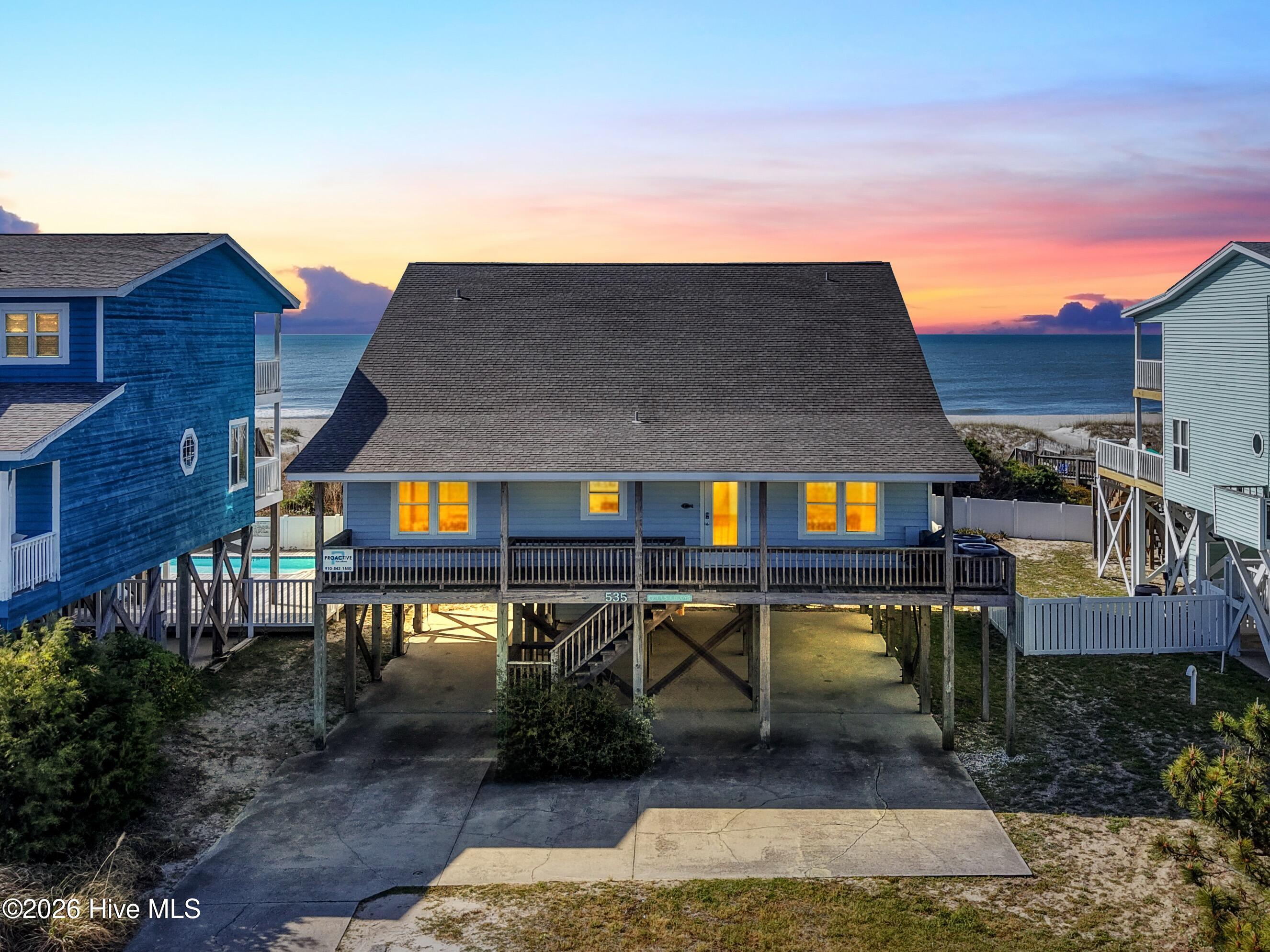 535 Ocean Boulevard W