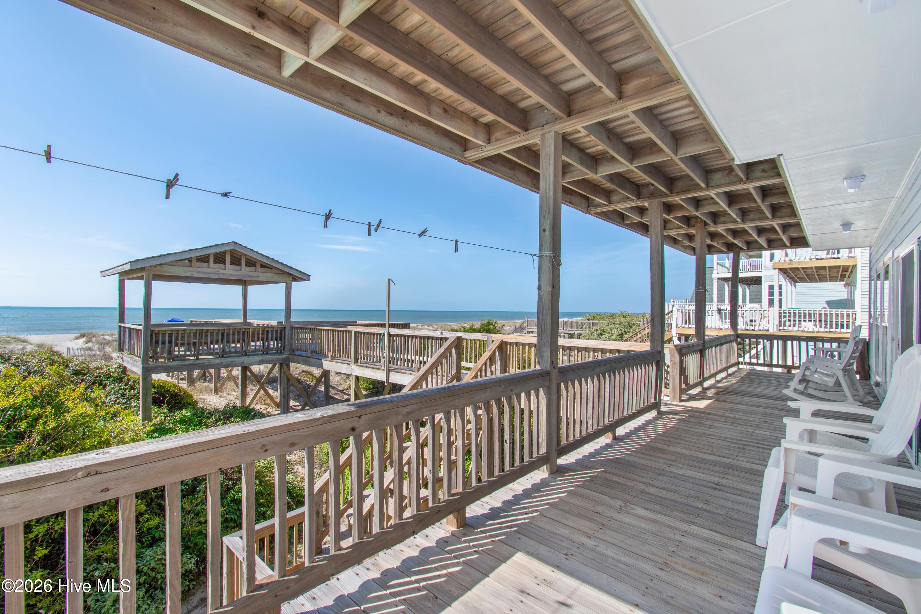 535 Ocean Boulevard W