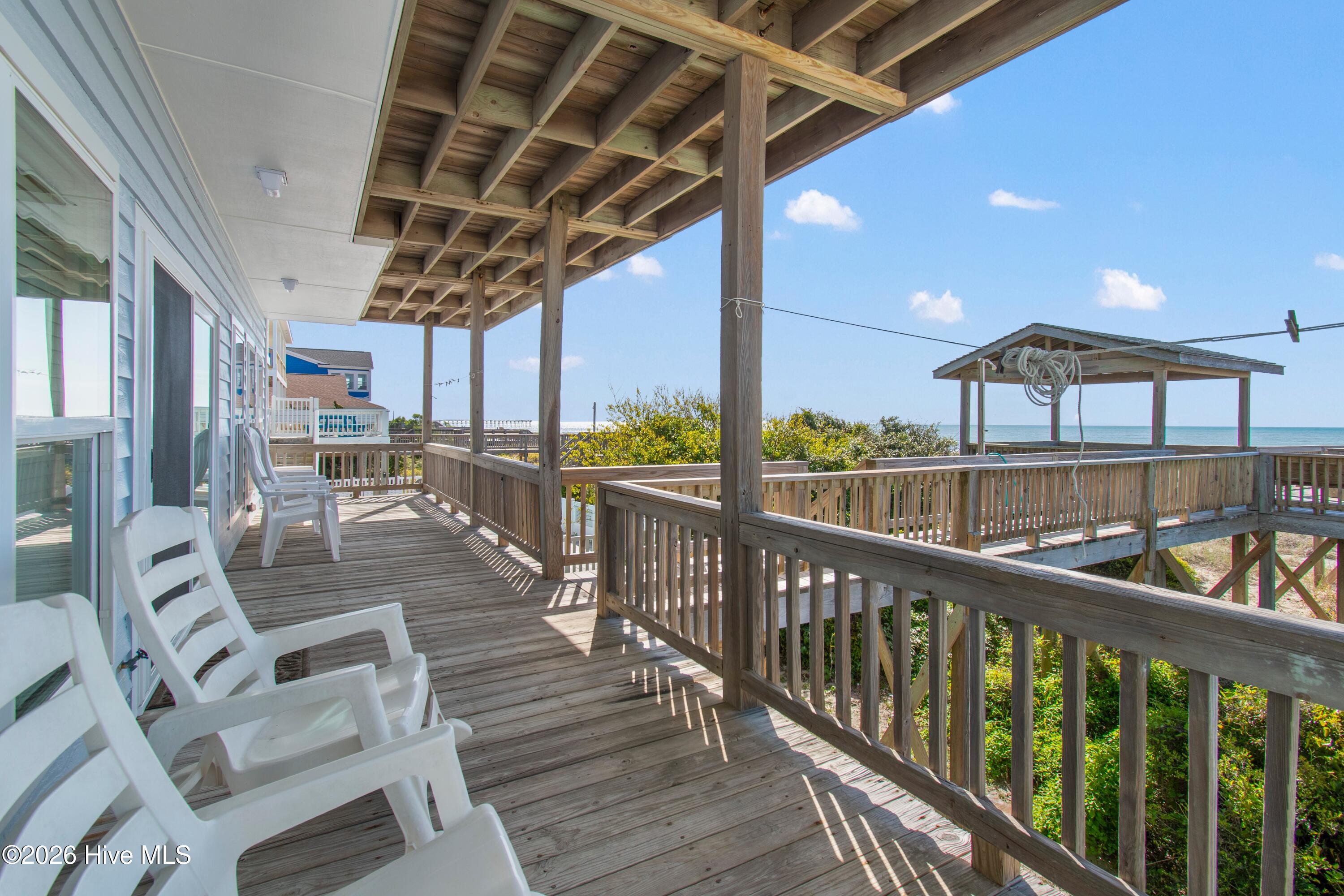 535 Ocean Boulevard W
