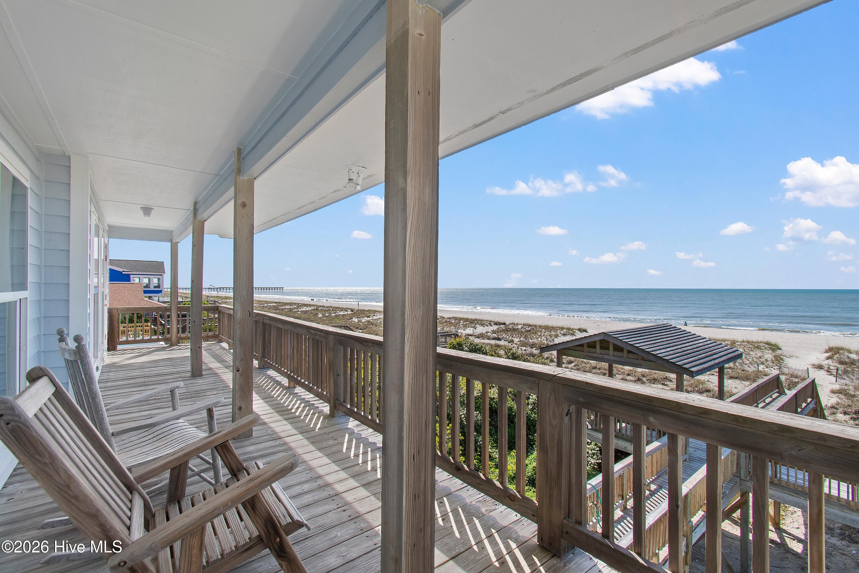 535 Ocean Boulevard W
