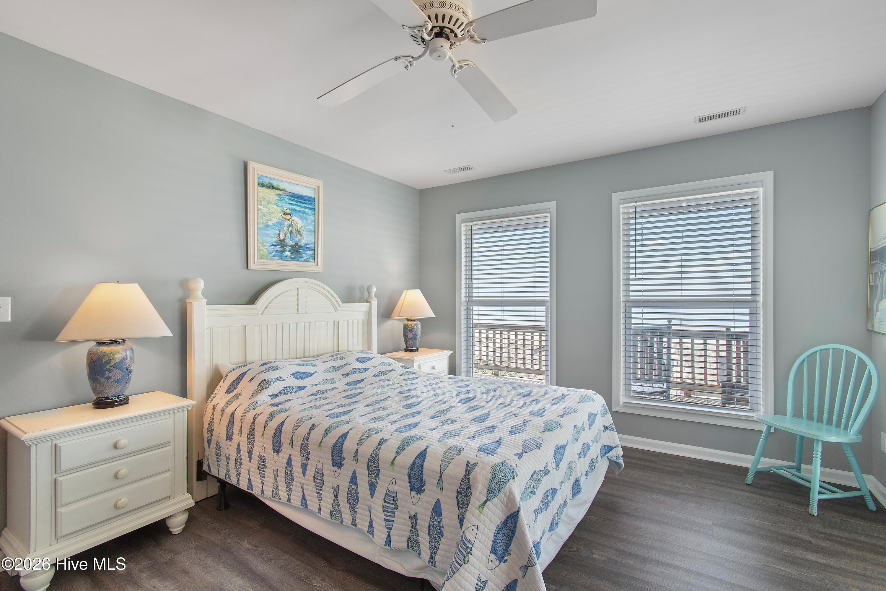 535 Ocean Boulevard W