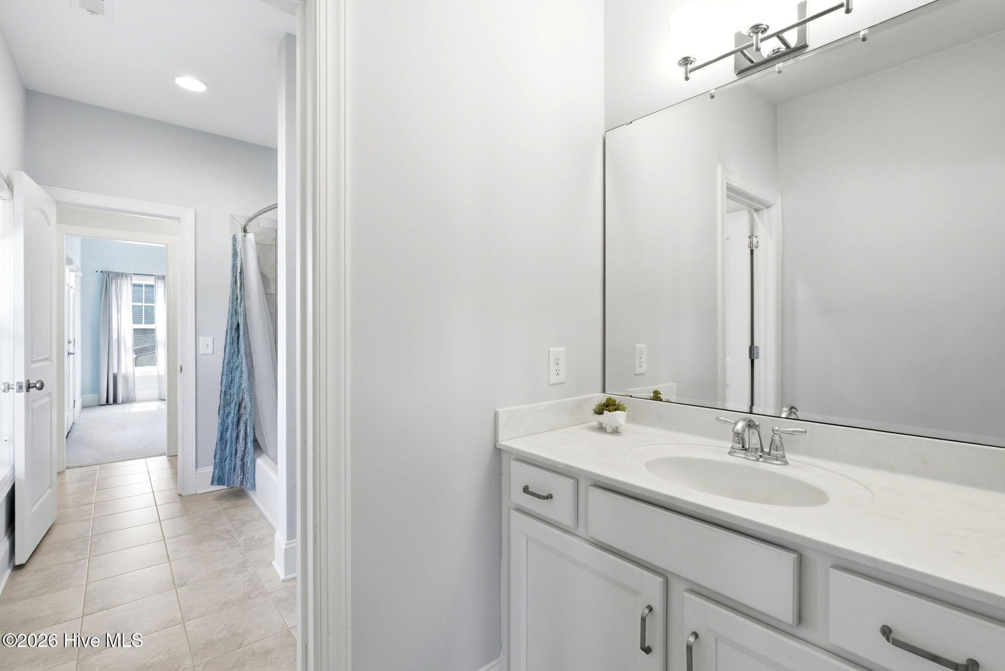 3784 Crab Catcher Loop NE