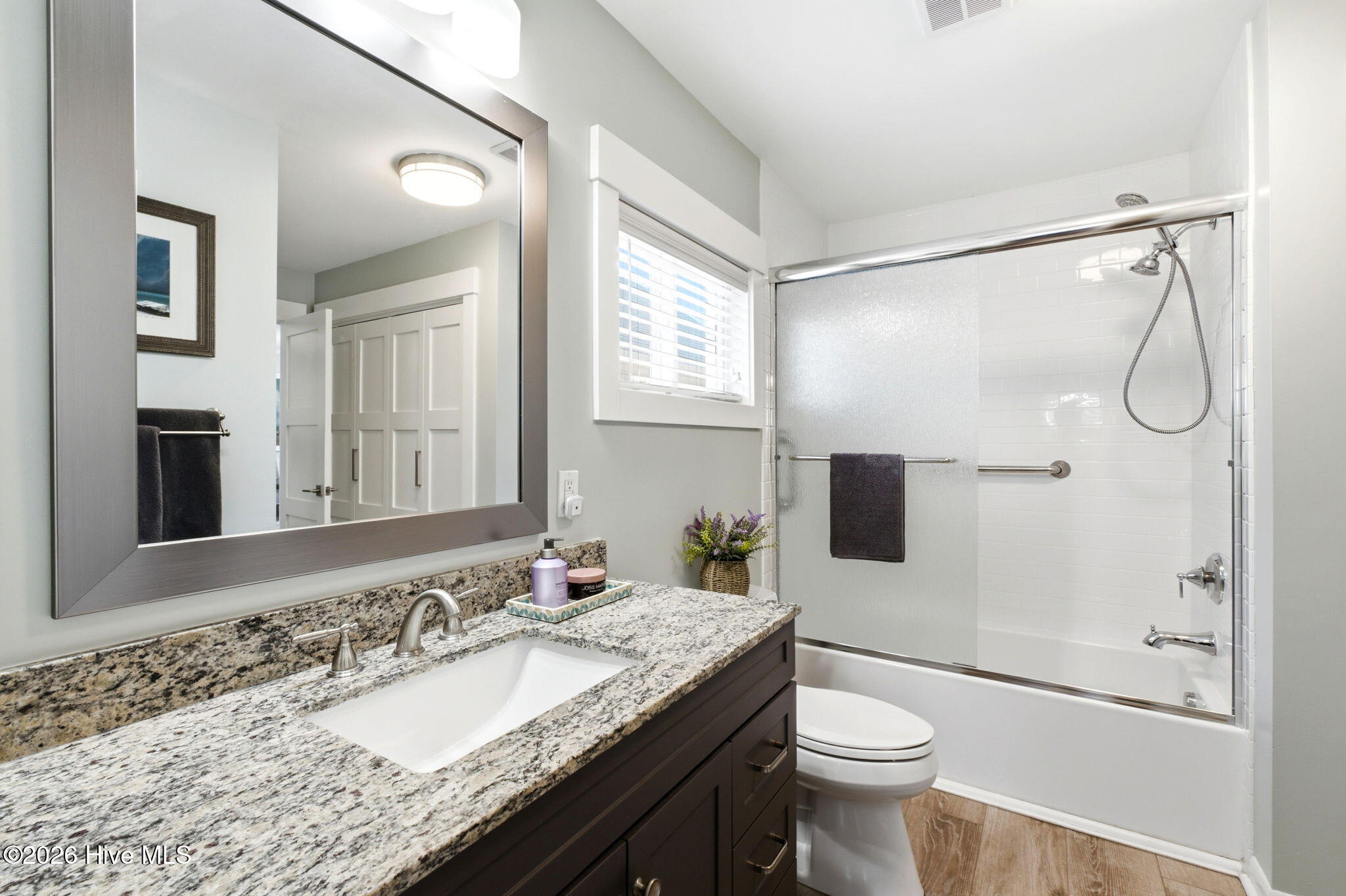 177 Ocean Boulevard W