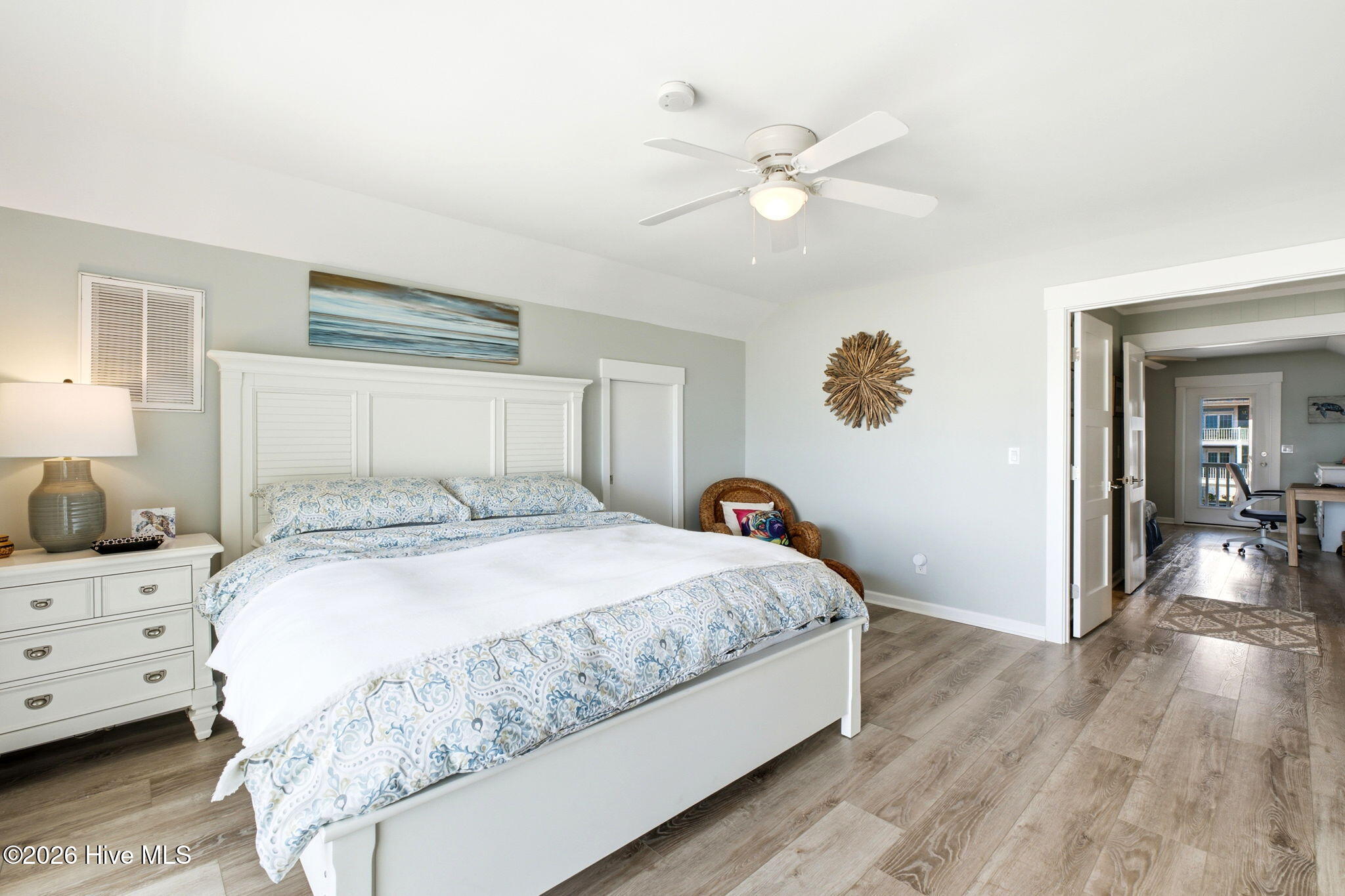 177 Ocean Boulevard W