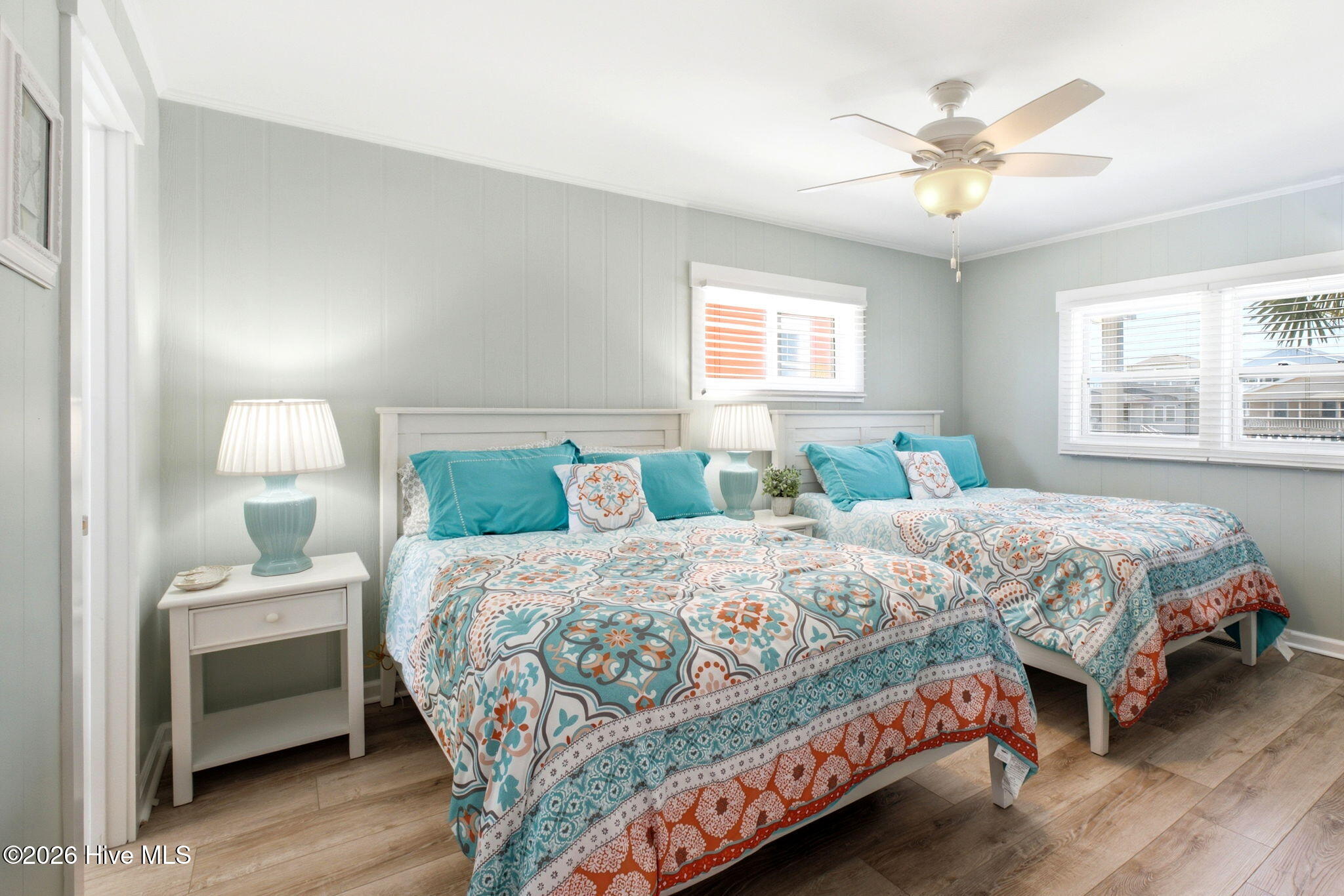 177 Ocean Boulevard W