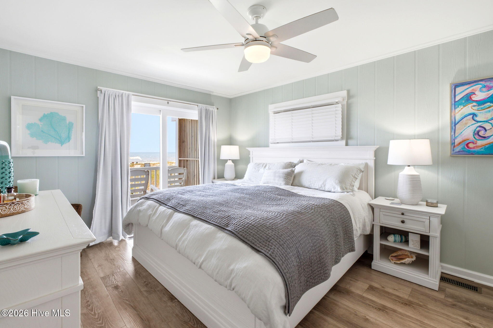 177 Ocean Boulevard W