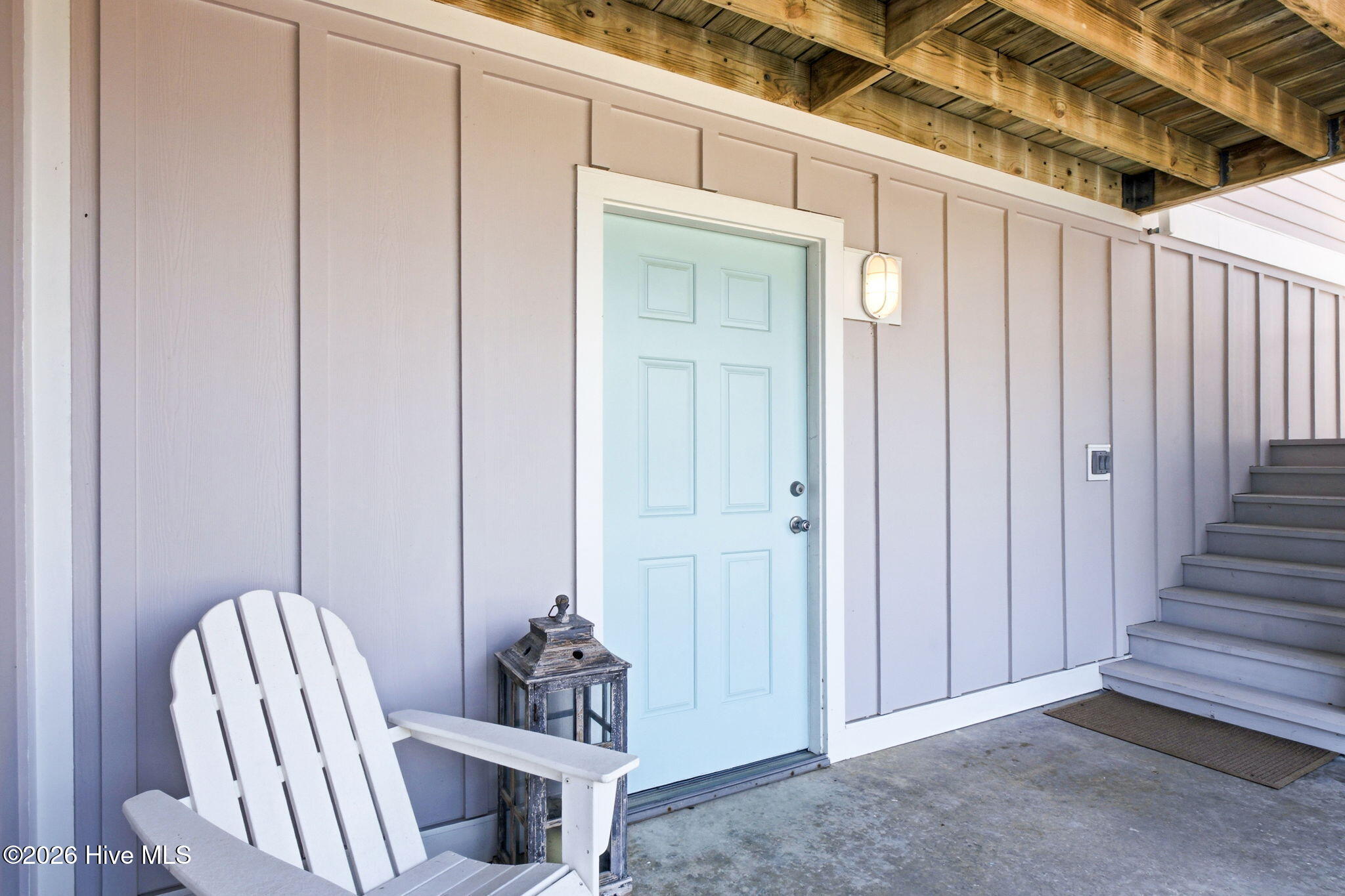 177 Ocean Boulevard W