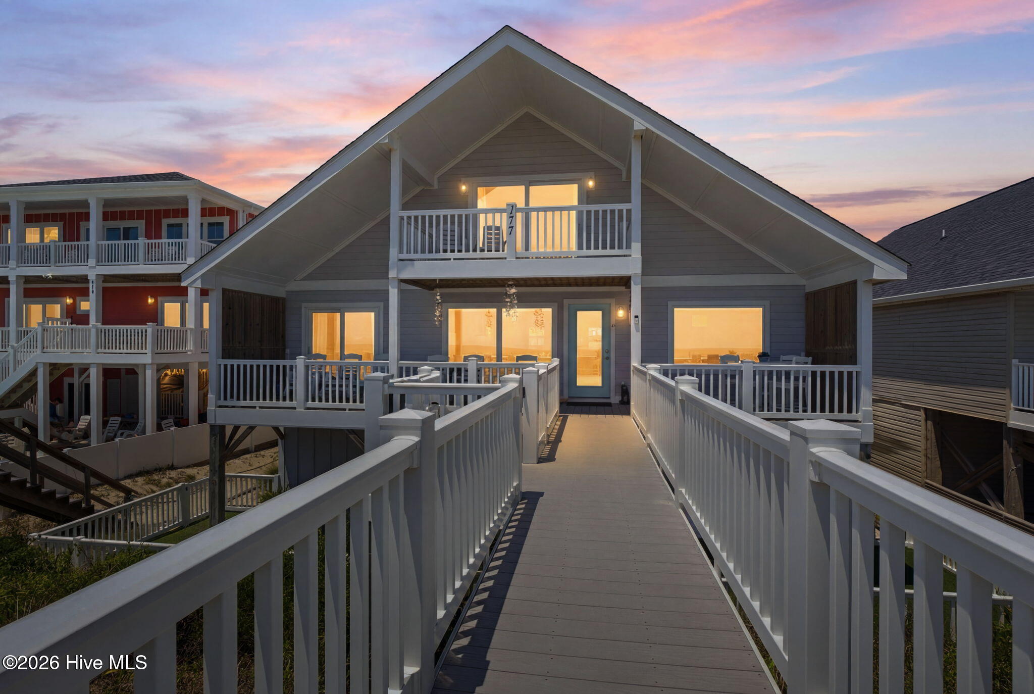 177 Ocean Boulevard W