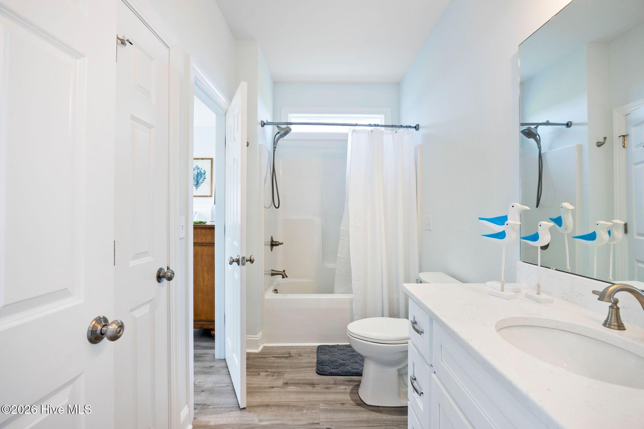 494 Ocean Boulevard W