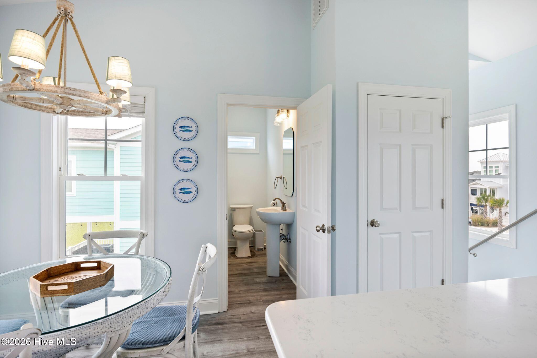 494 Ocean Boulevard W