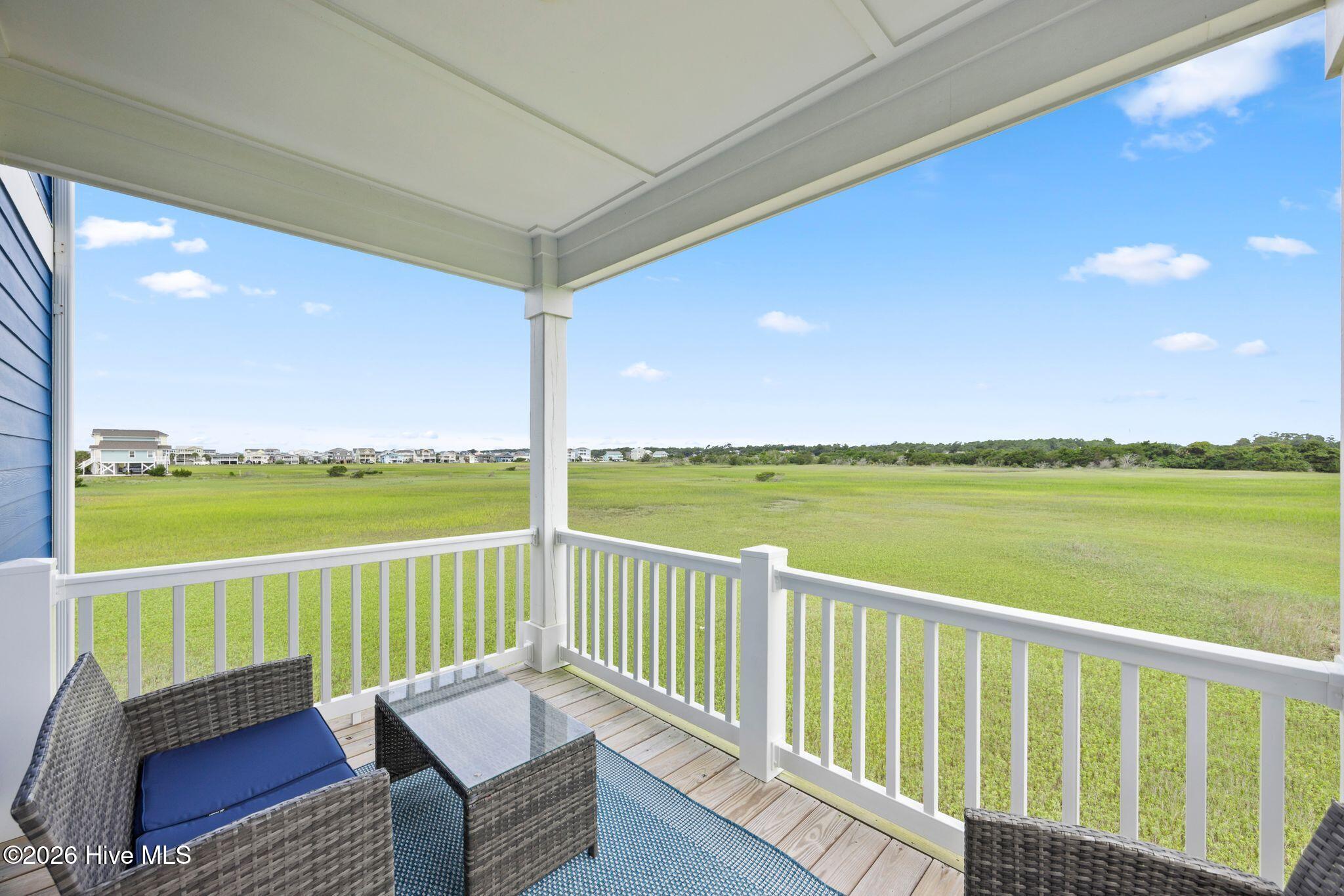 494 Ocean Boulevard W