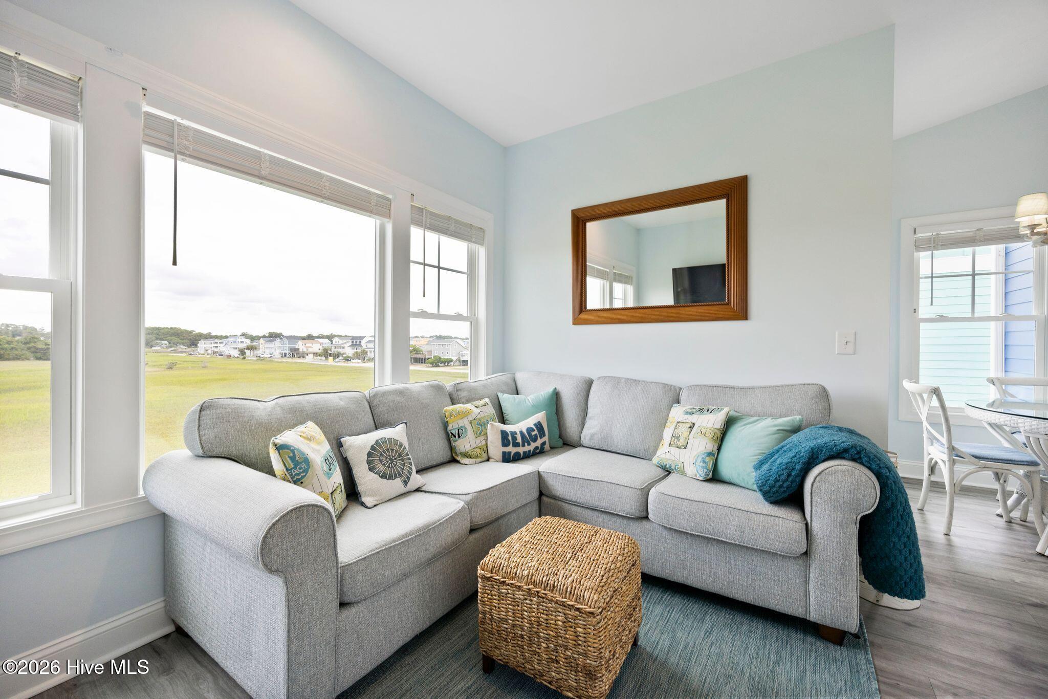 494 Ocean Boulevard W