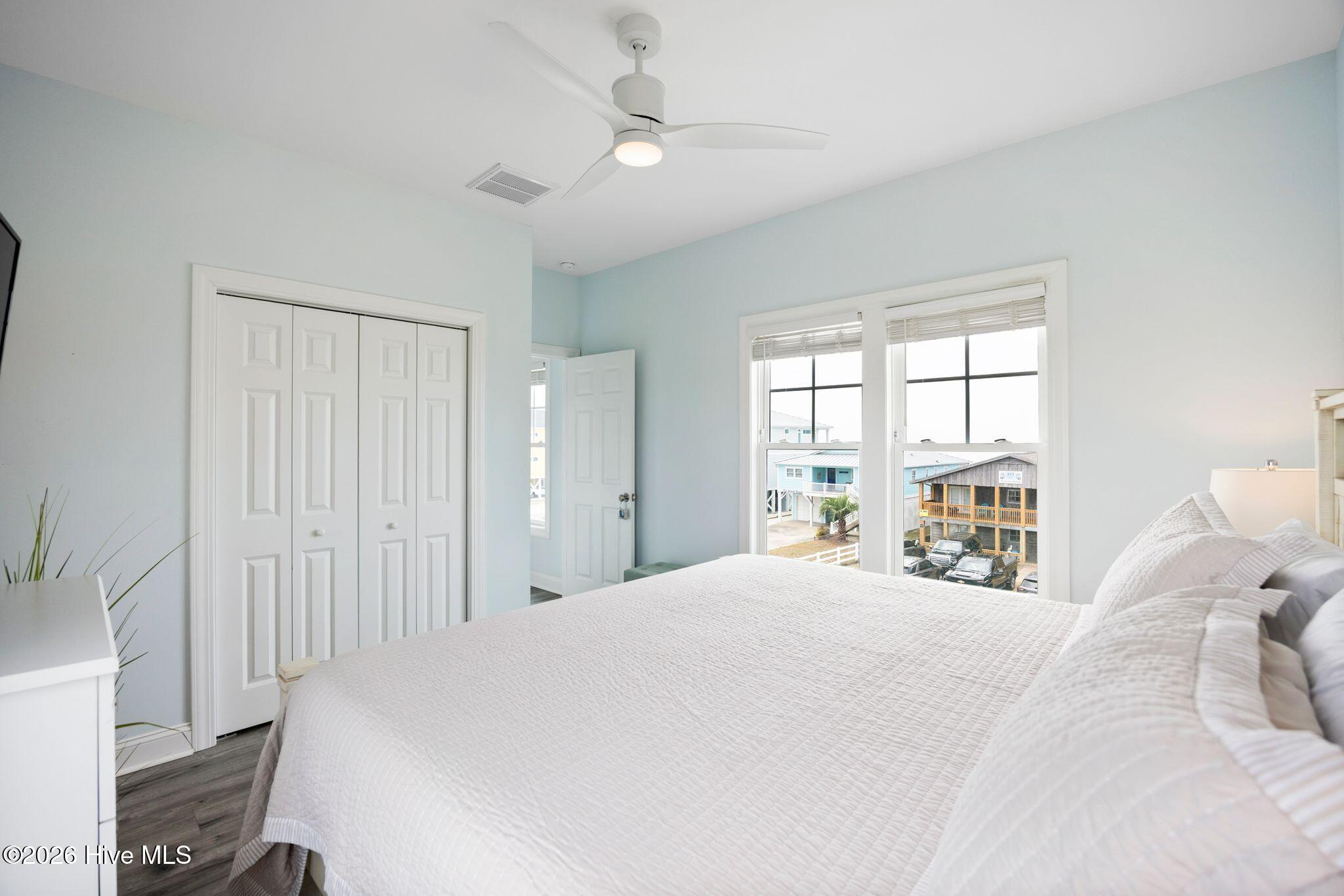 494 Ocean Boulevard W