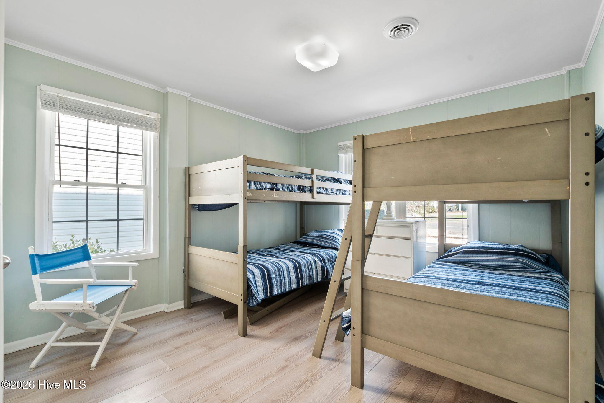 145 Ocean Boulevard W