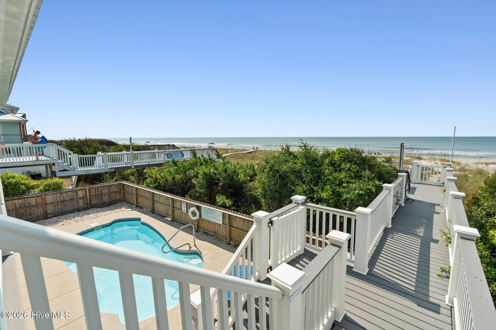 145 Ocean Boulevard W