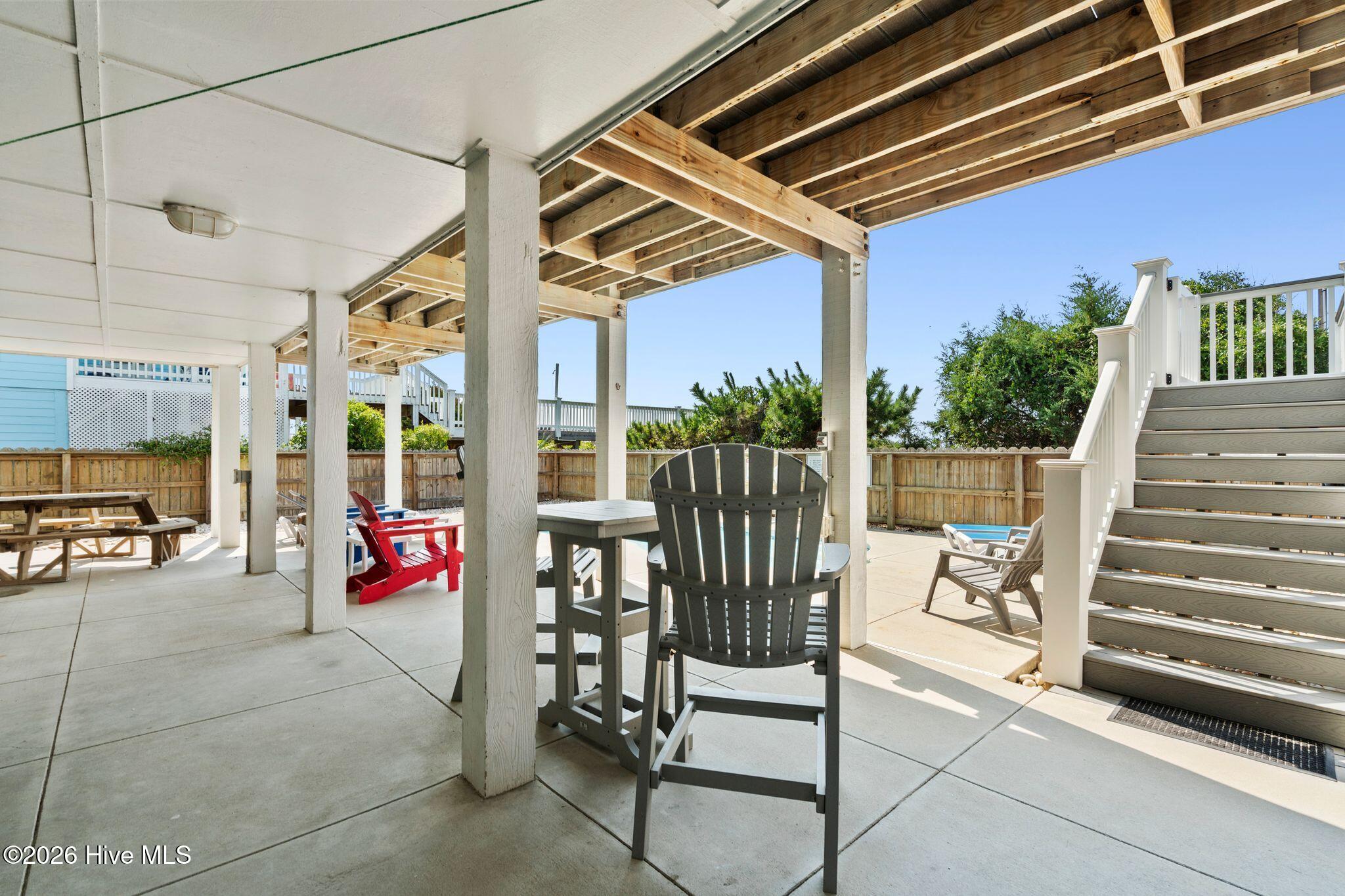 145 Ocean Boulevard W