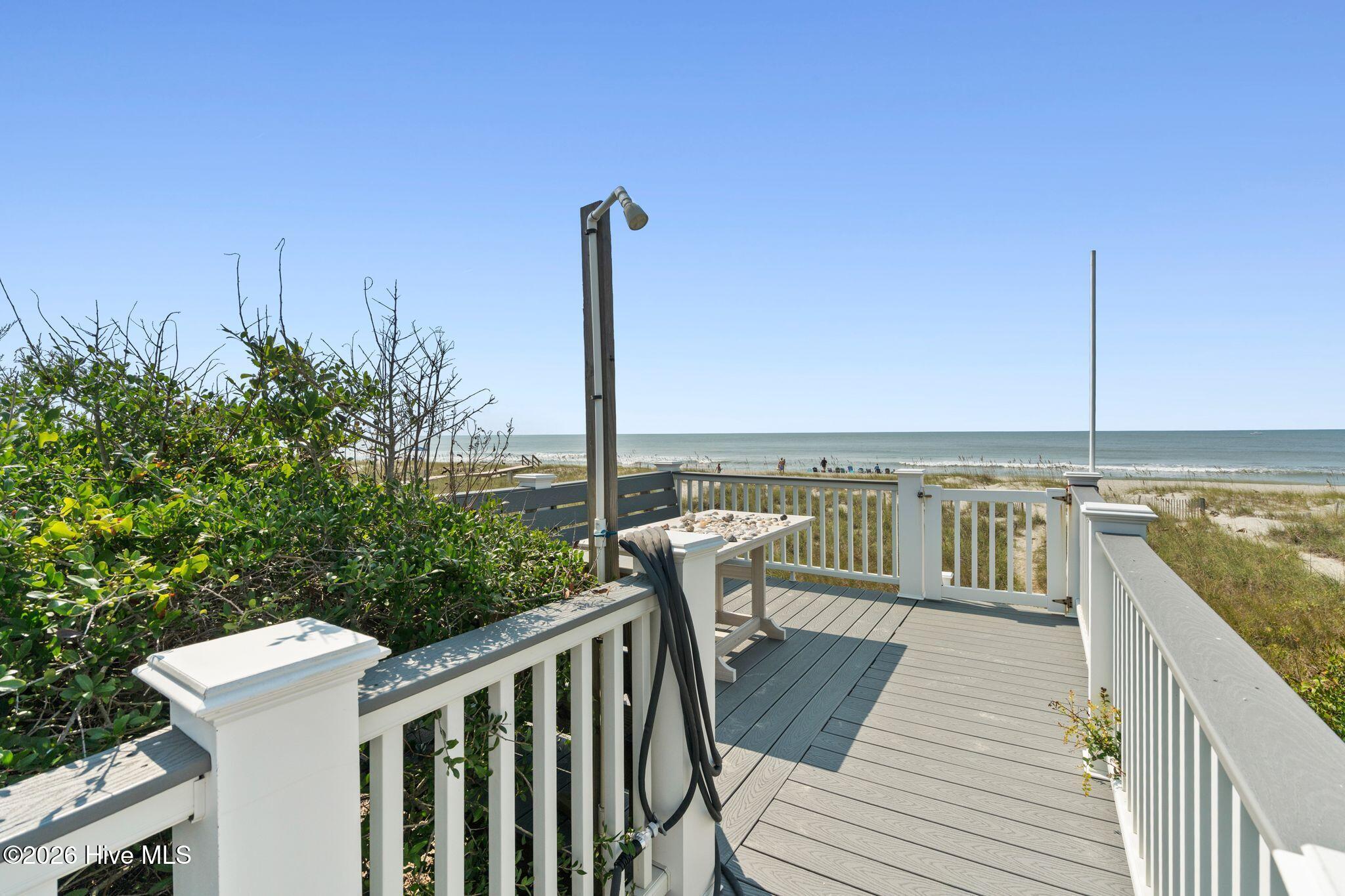 145 Ocean Boulevard W