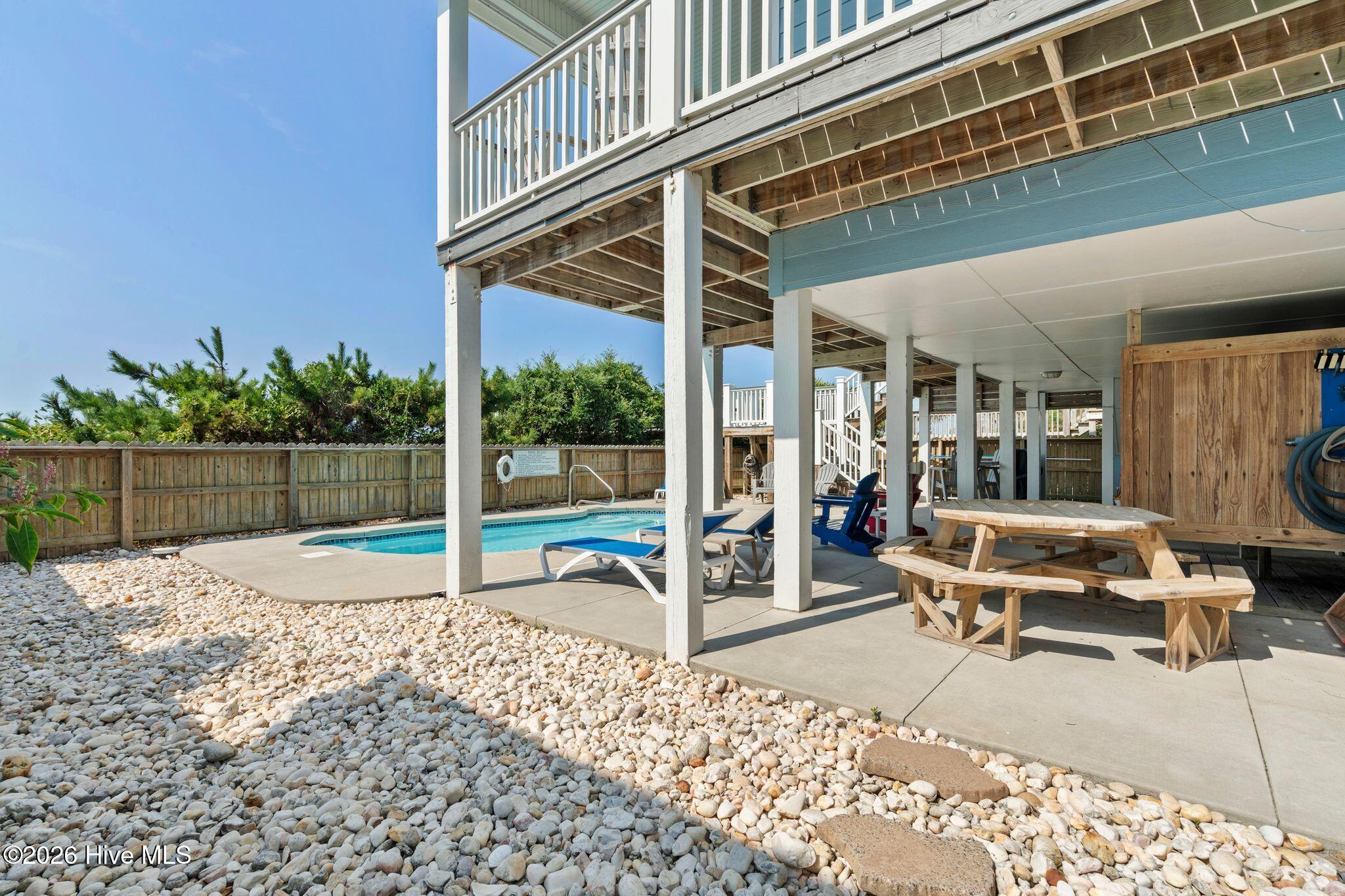 145 Ocean Boulevard W